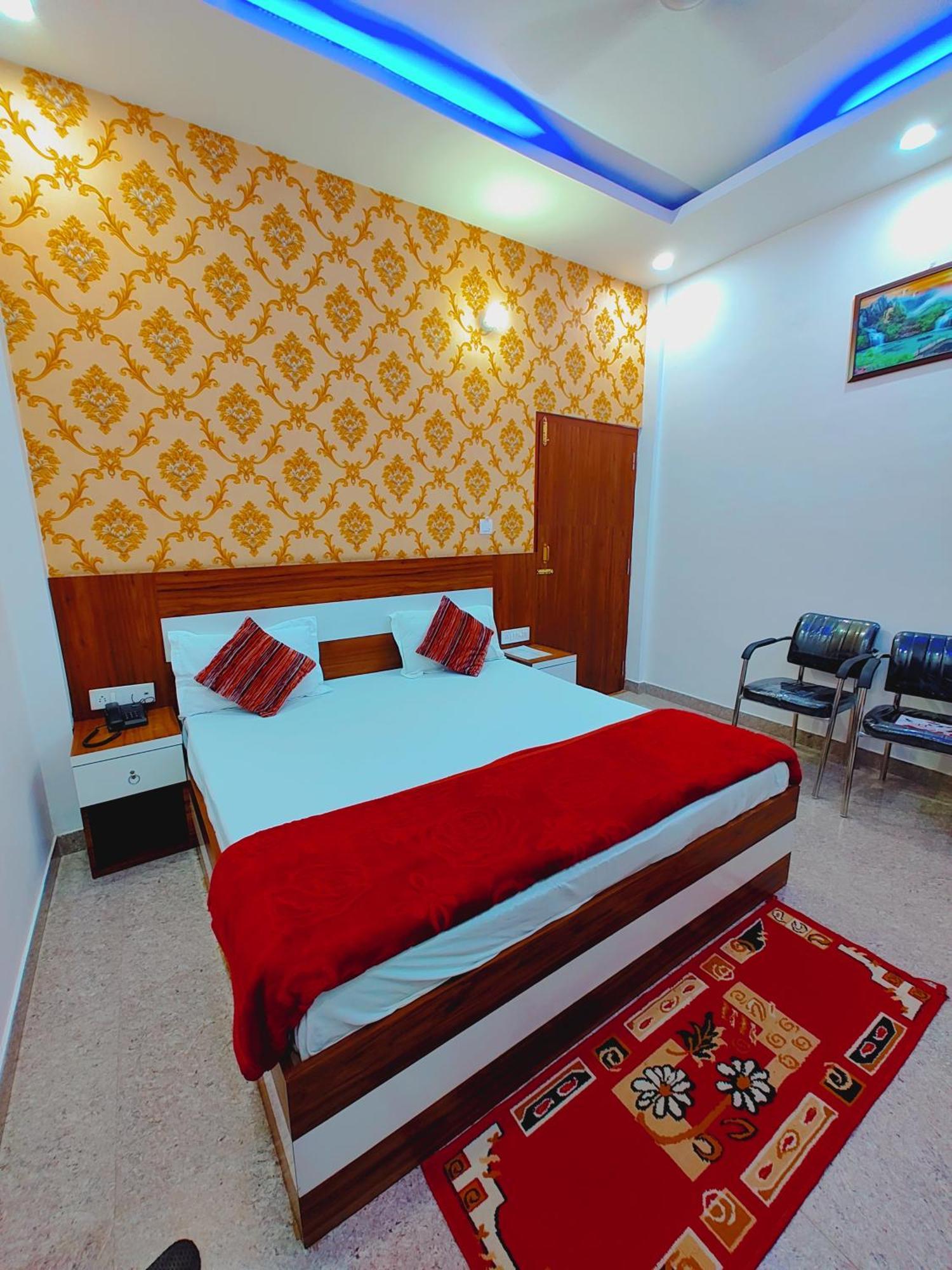 Hotel Ayodhya