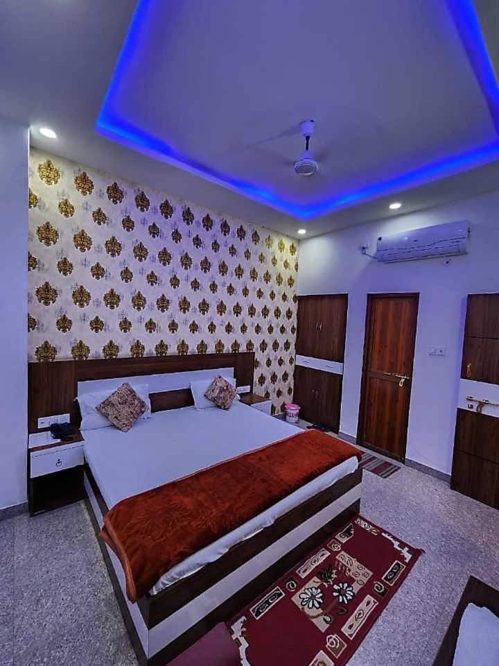 Hotel Ayodhya Ayodhya