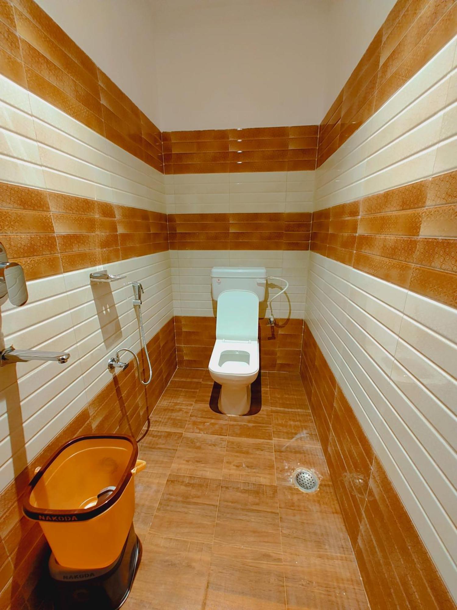 Ayodhya Hotel 3*