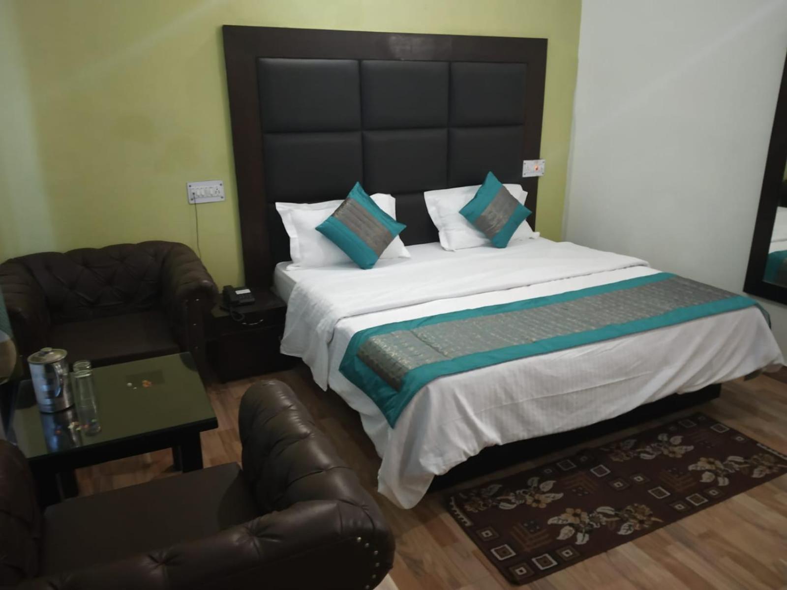 Jbk Hotel Ayodhya