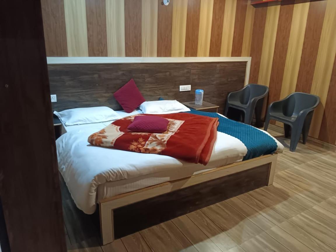 Hotel Jbk *