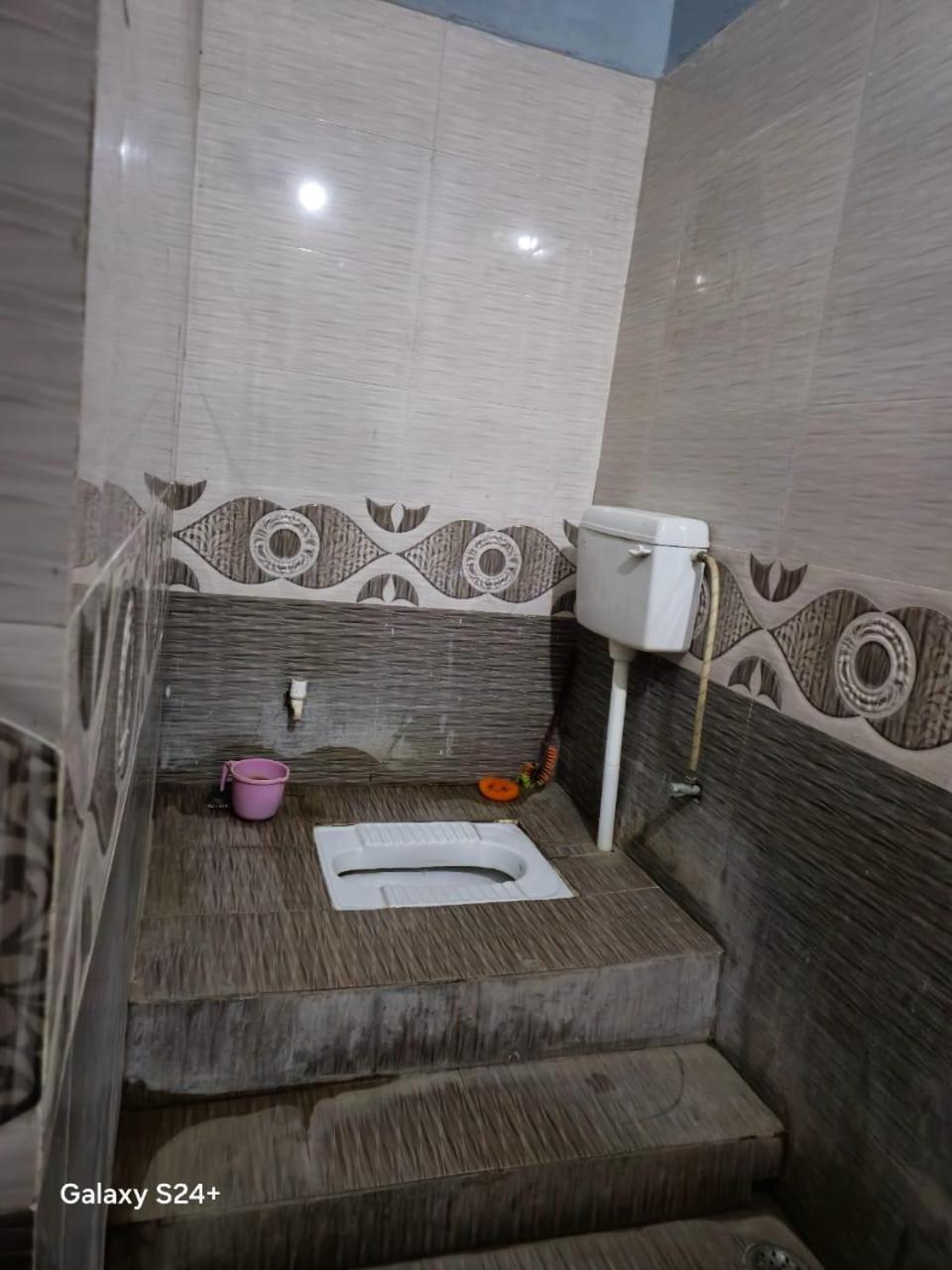 Rr Homestay Ayodhya