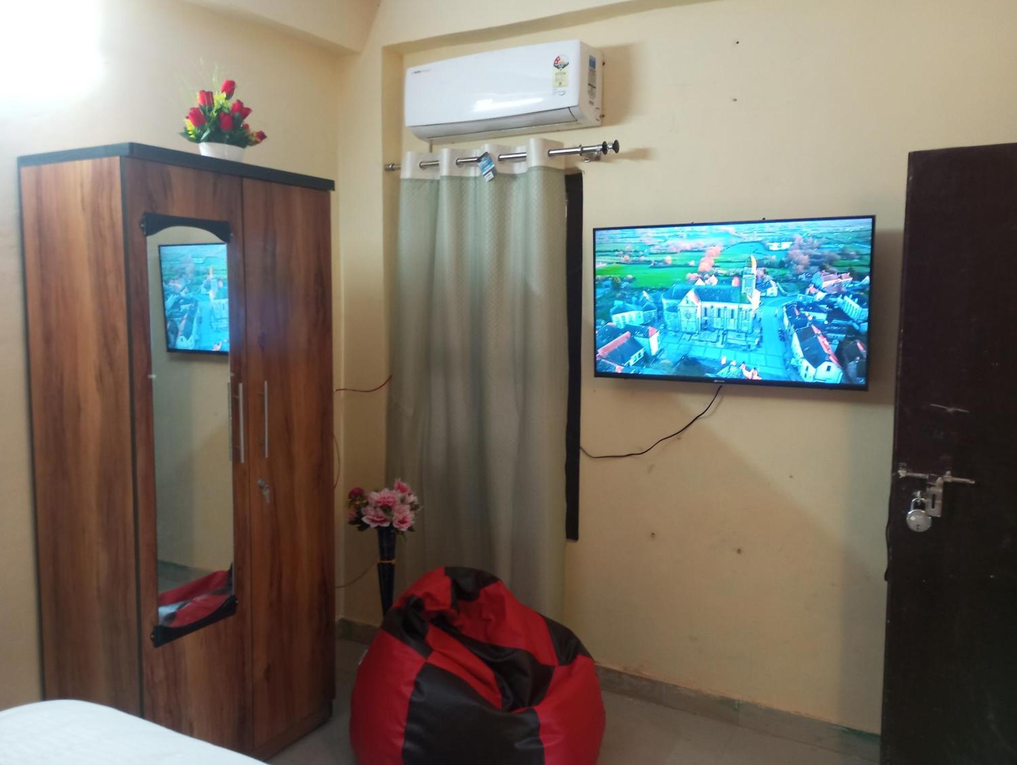Cozy Nook - Nearest From Ram Mandir 1 Km * Ayodhya