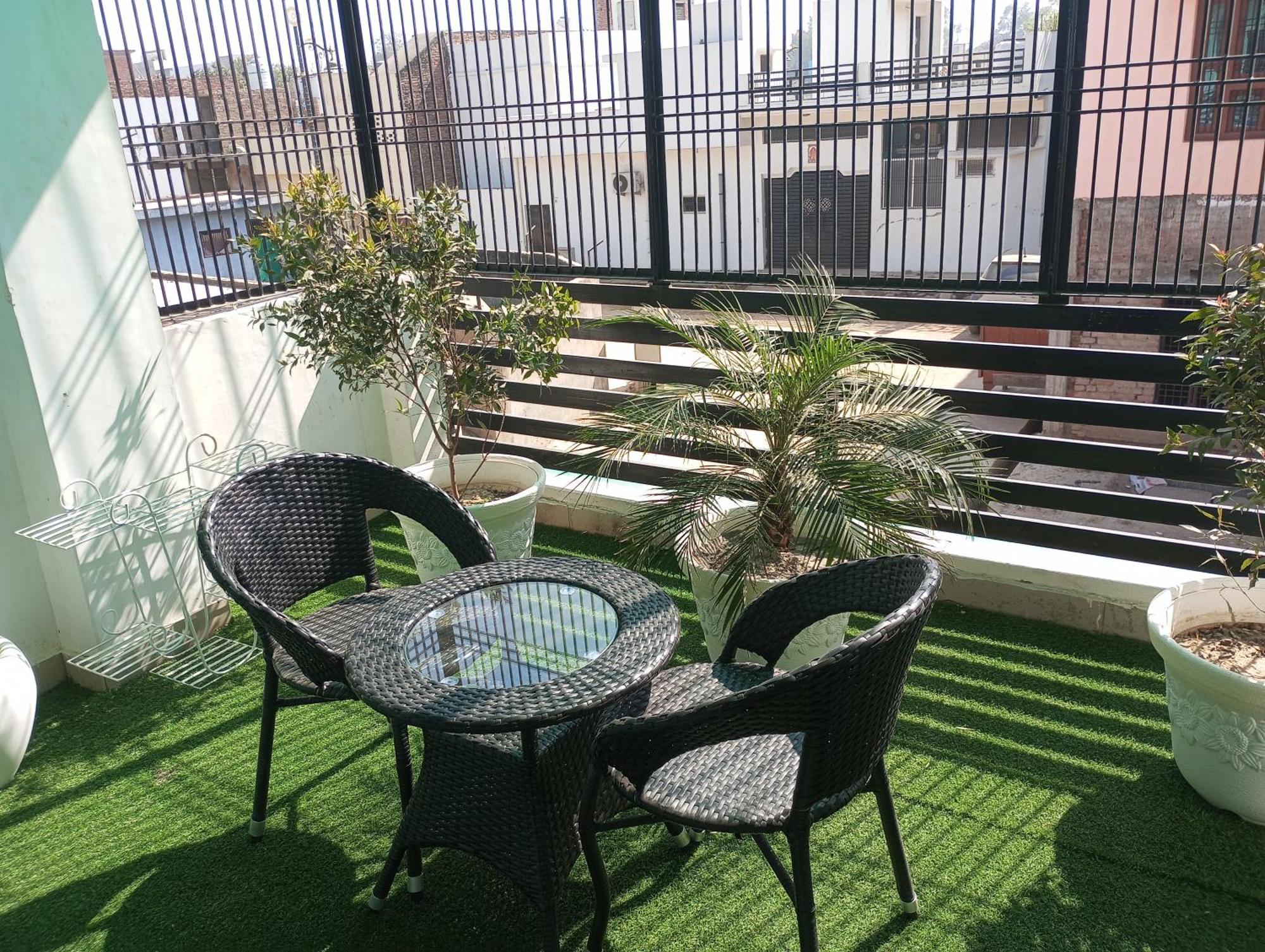 Cozy Nook - Nearest From Ram Mandir 1 Km Ayodhya