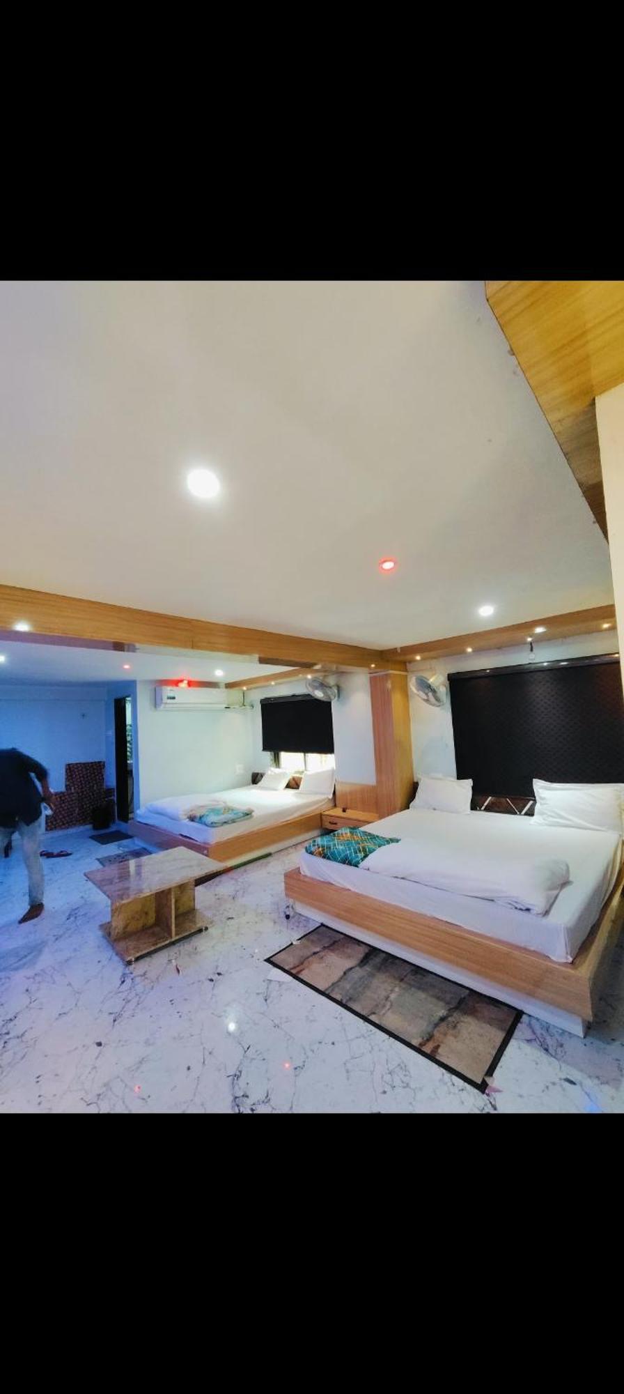 Swastik Palace Guest house Ayodhya