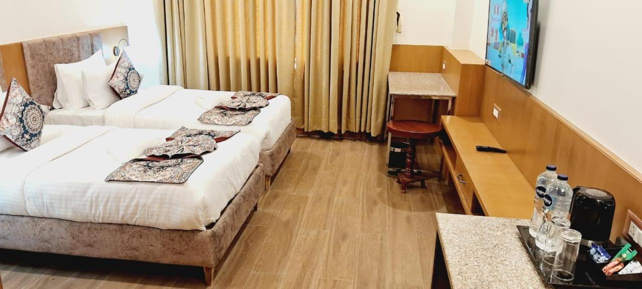 Hotel Padmshree Palace Ayodhya