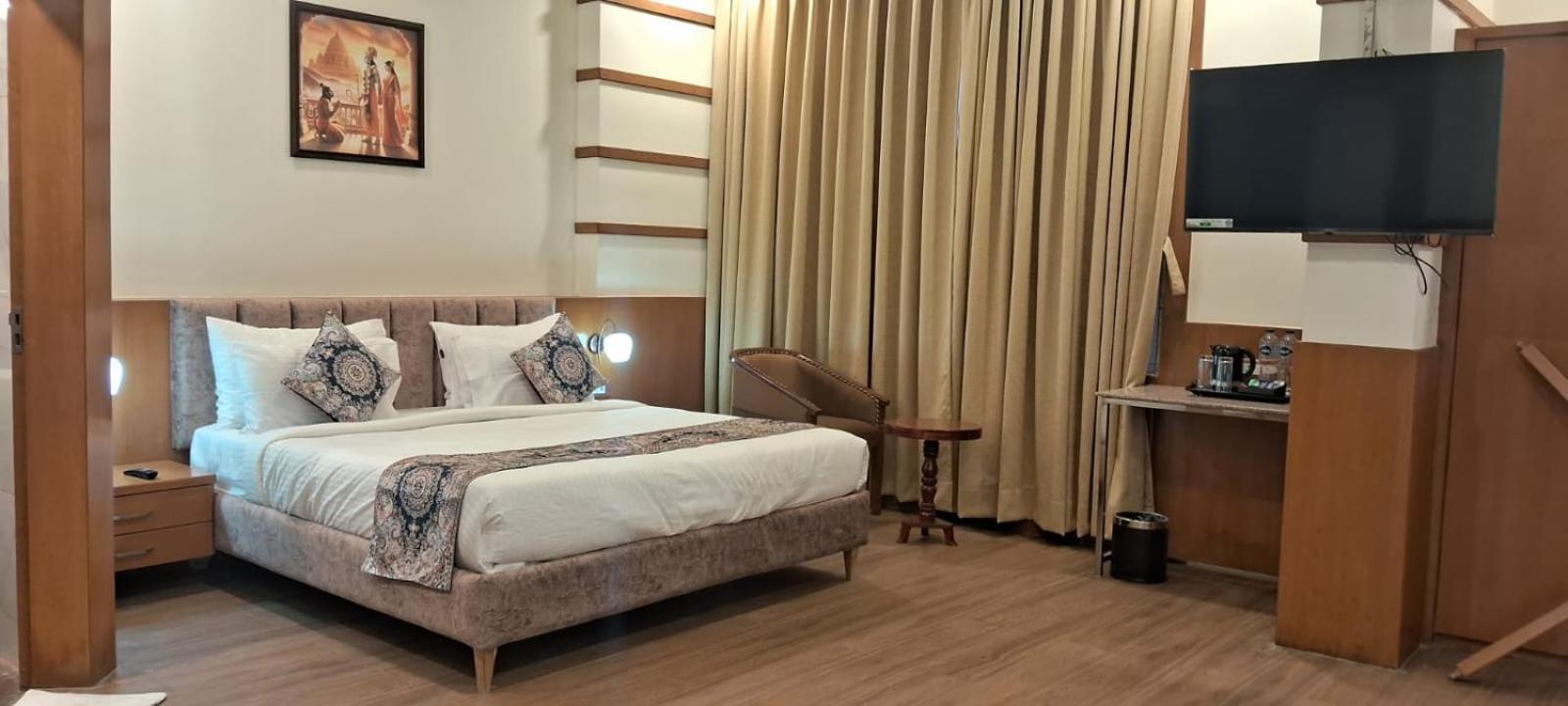 Padmshree Palace Hotel 4*