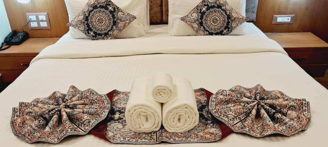 Padmshree Palace Hotel Ayodhya