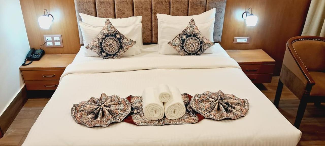 Padmshree Palace Hotel Ayodhya