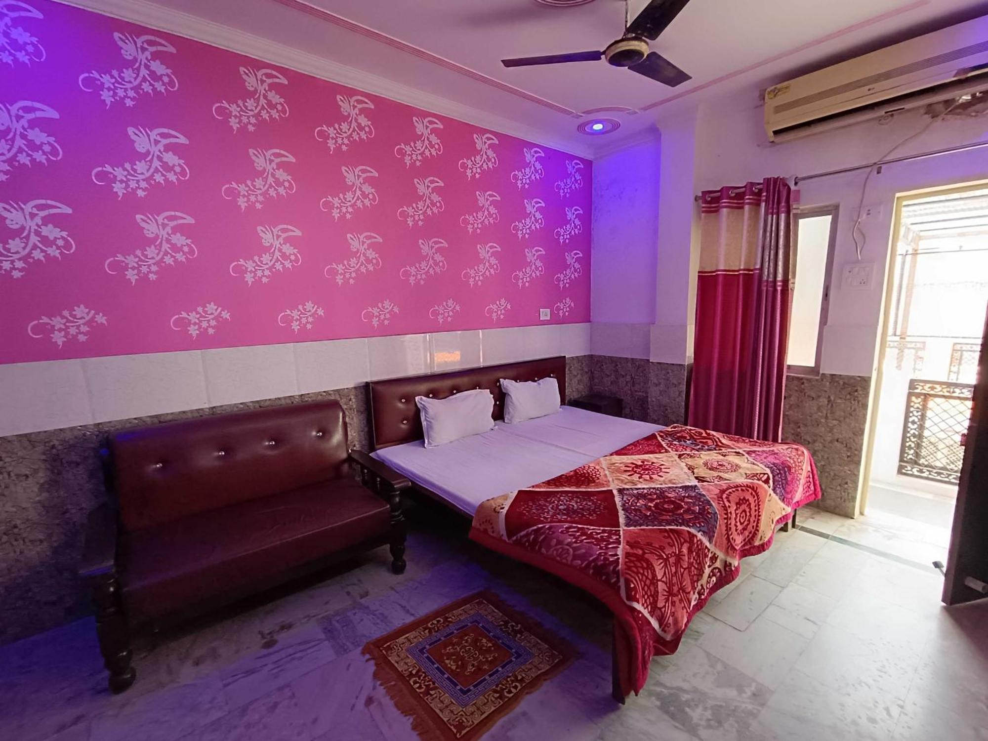 O Shri Hari Apartment Ayodhya