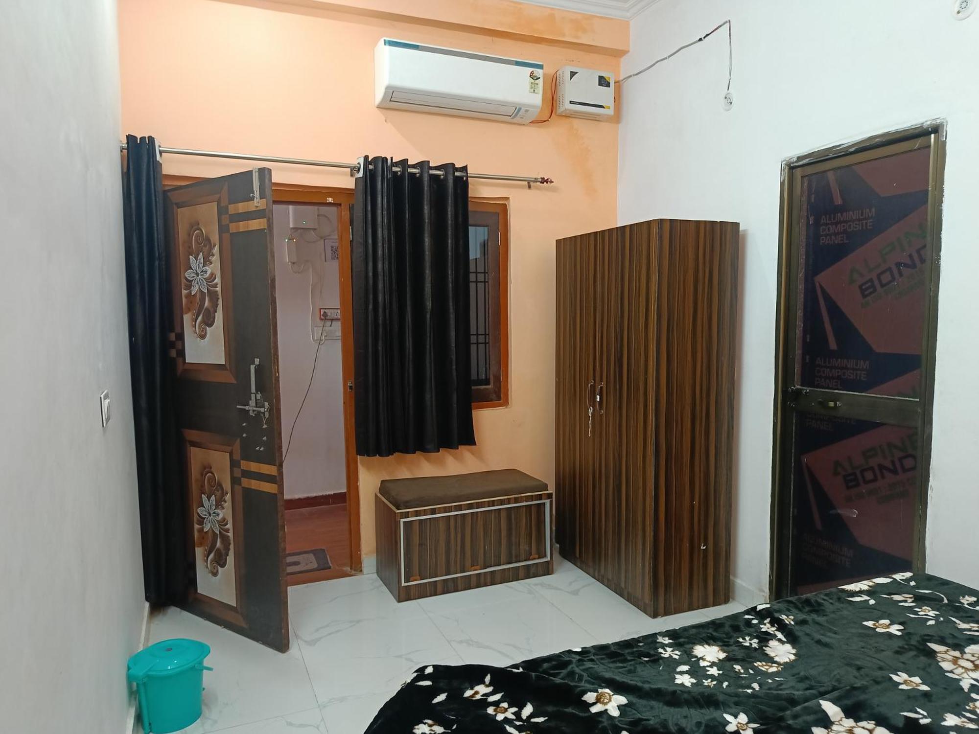 Hanumat Kripa Homestay *