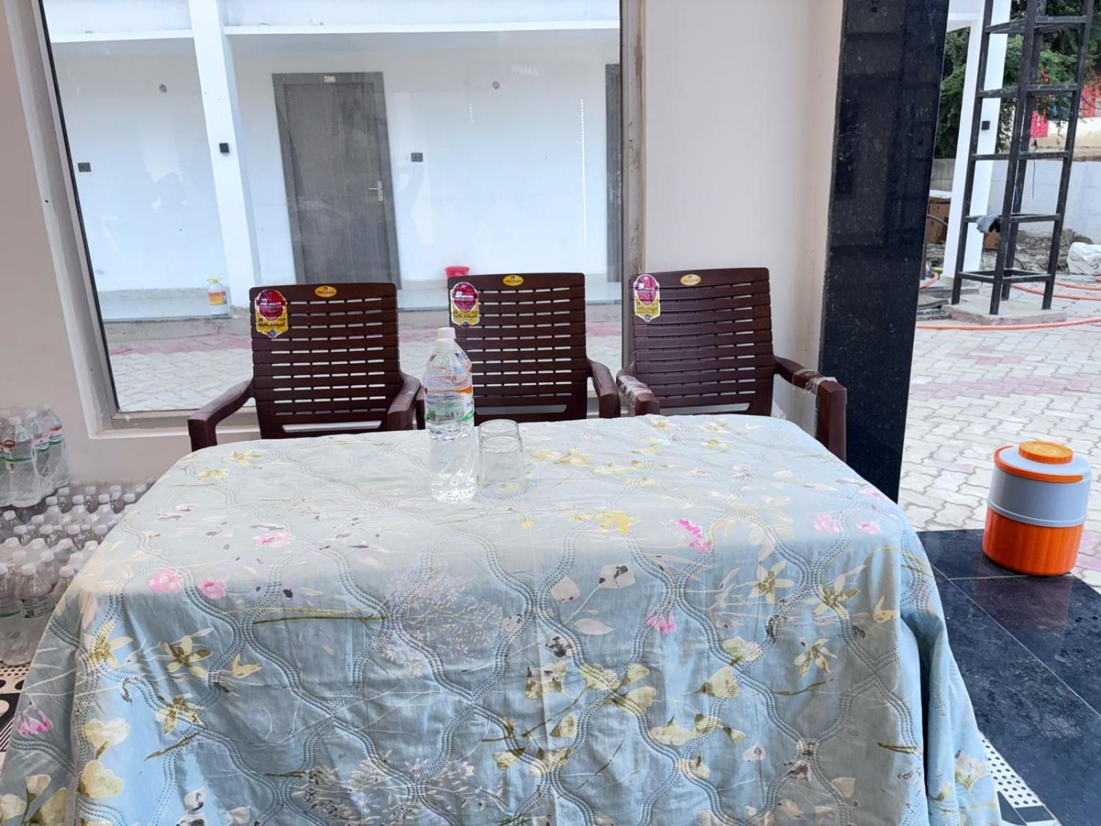 Hotel Omkar Palace 3*