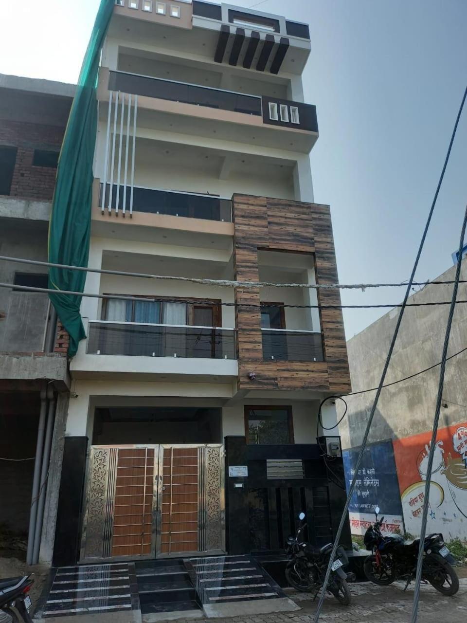 Paawan Palace Apartment
