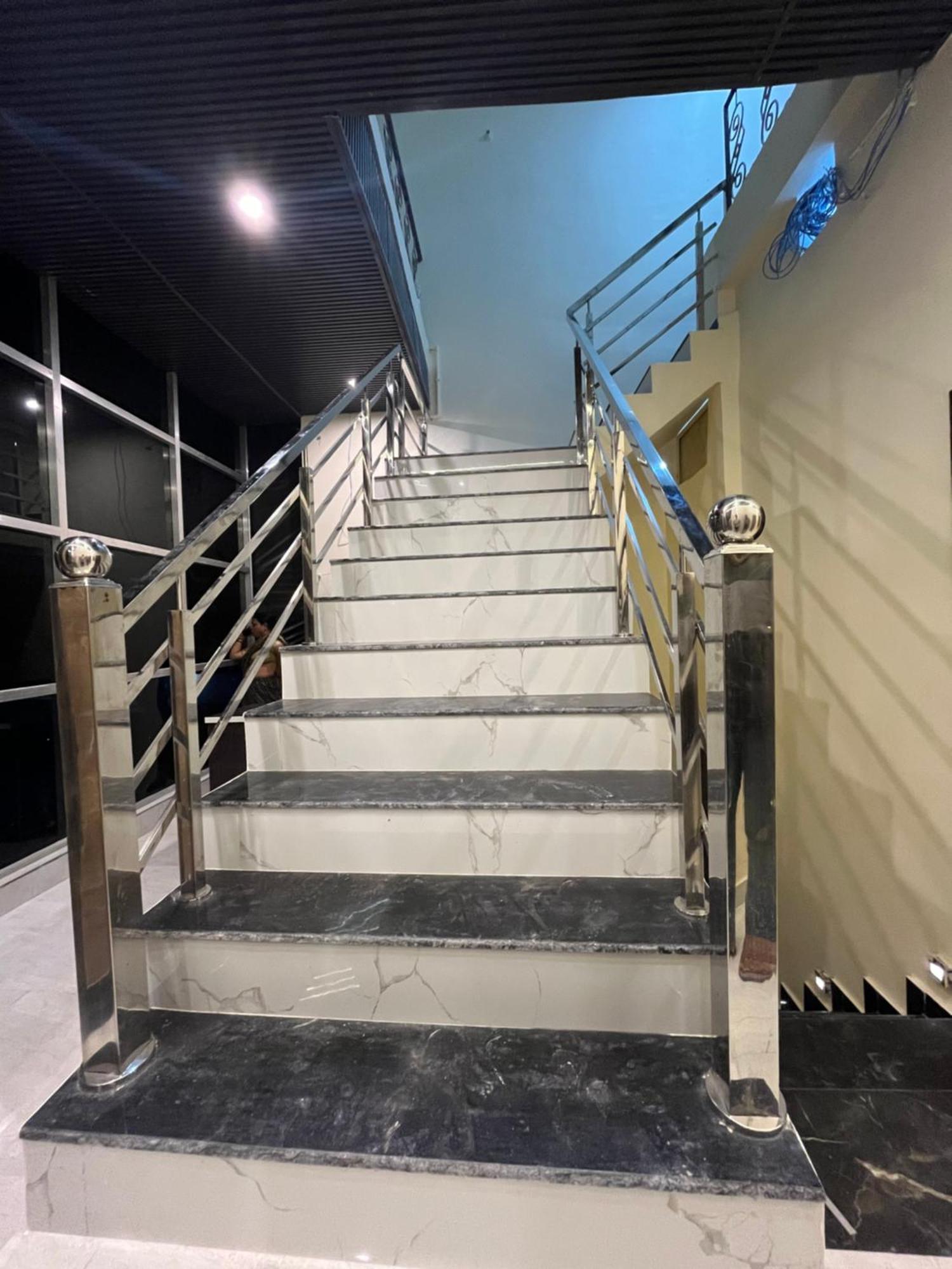 Vedas By Admiral Hotel Ayodhya