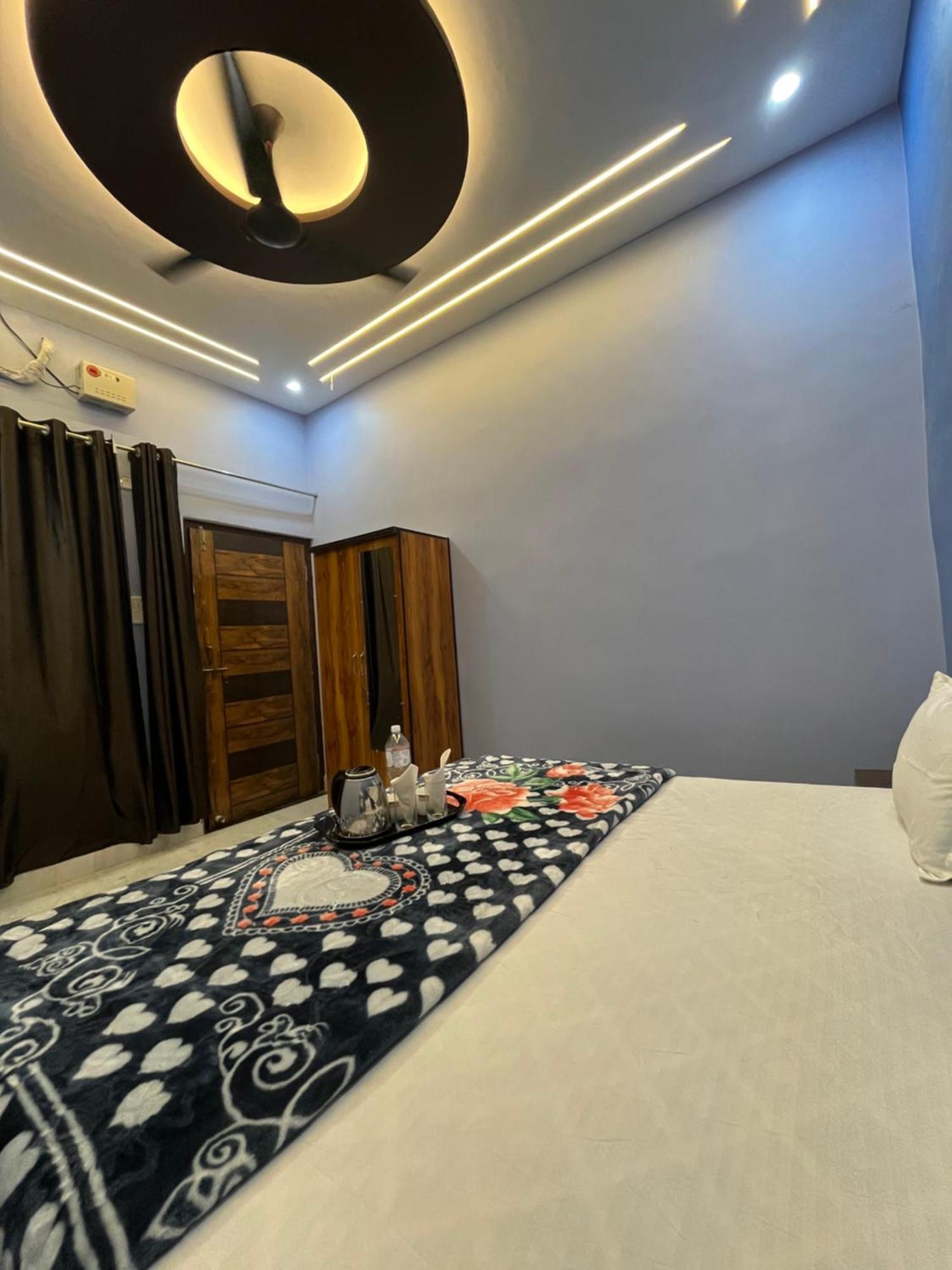 Vedas By Admiral 3* Ayodhya
