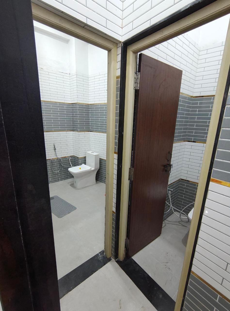 Kharari Hotel Ayodhya