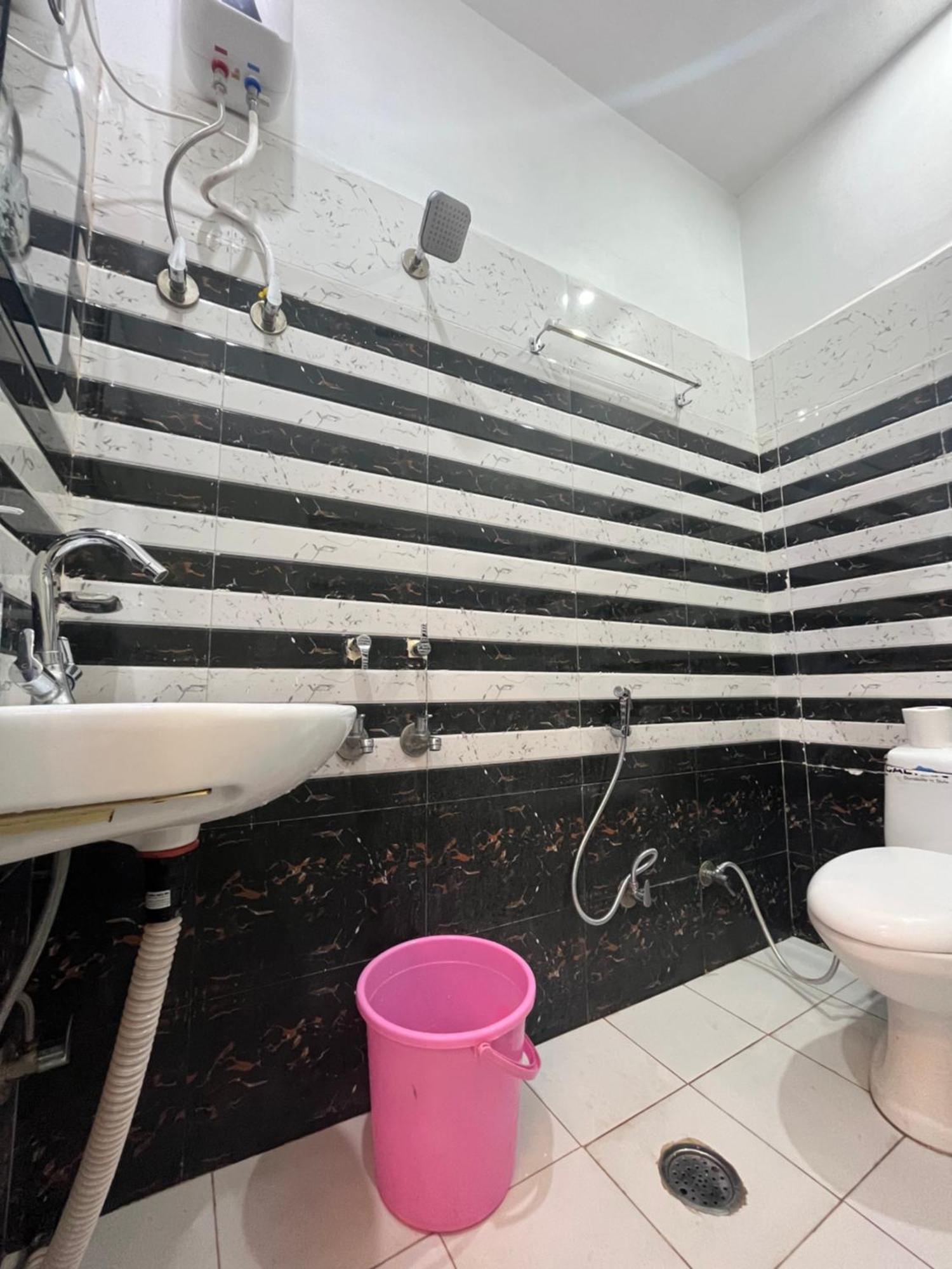 Hotel Vedas By Admiral Ayodhya