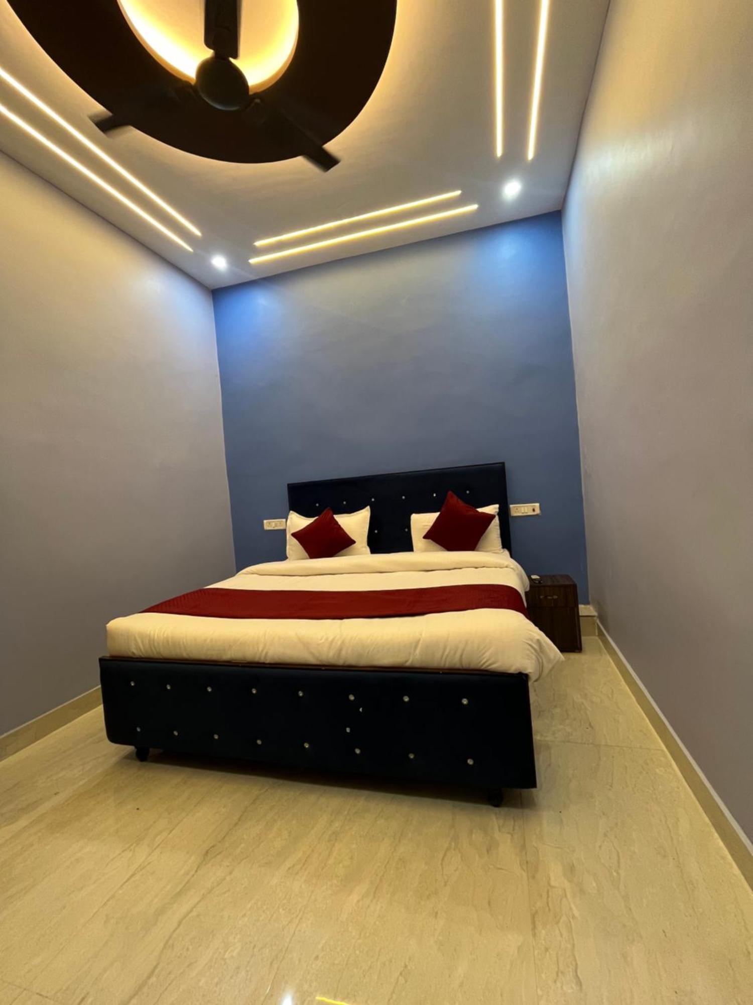 Vedas By Admiral 3* Ayodhya