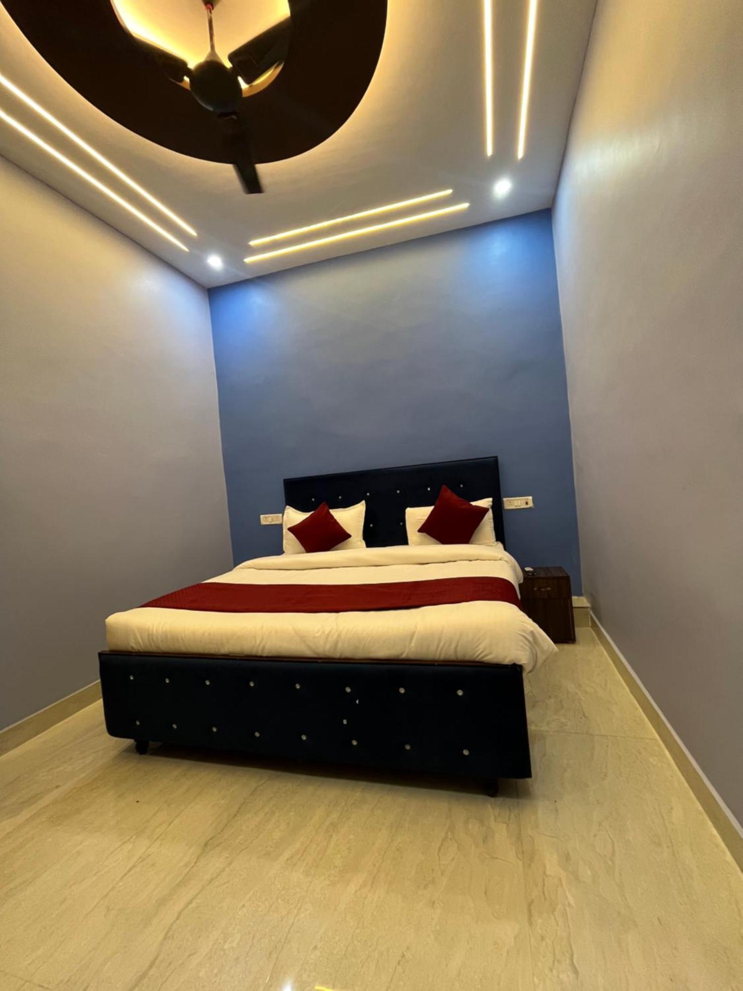 Vedas By Admiral 3* Ayodhya