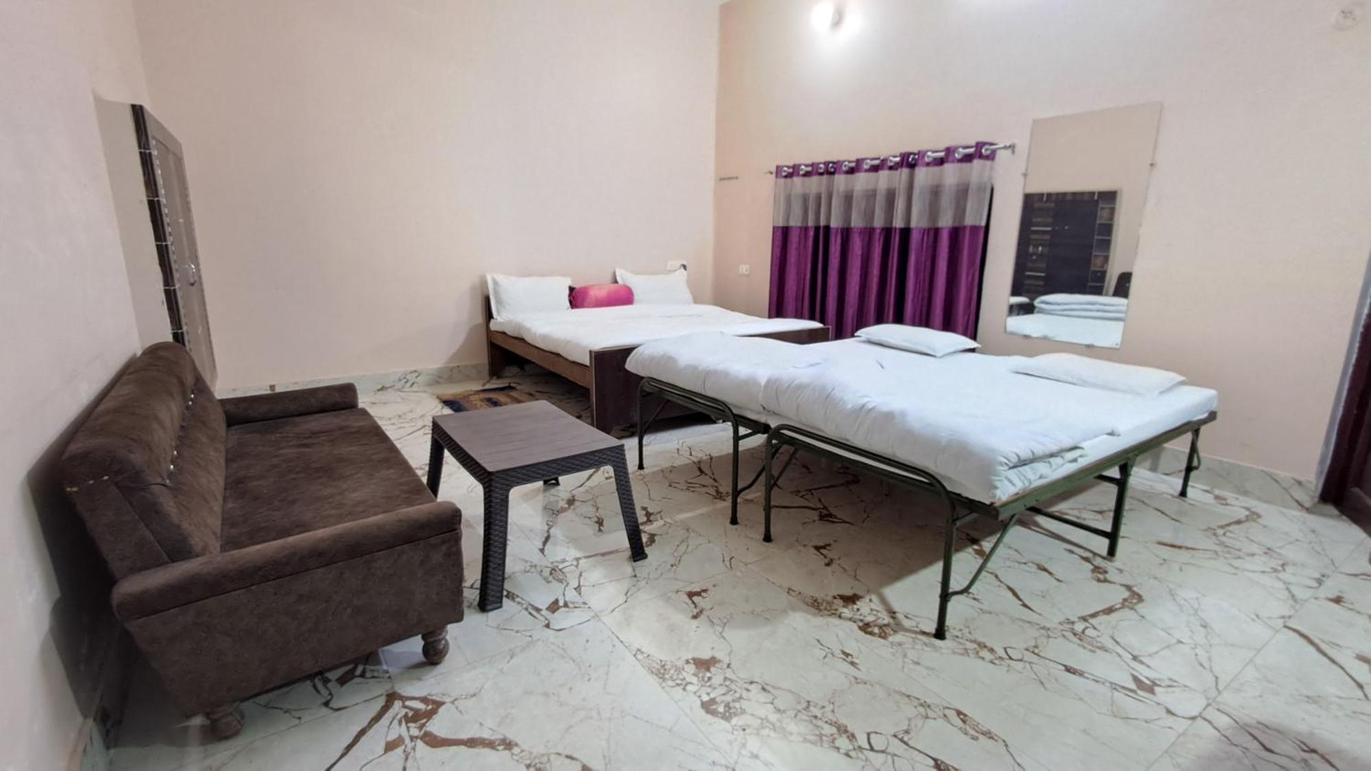 Ld Guest House, 3* Ayodhya