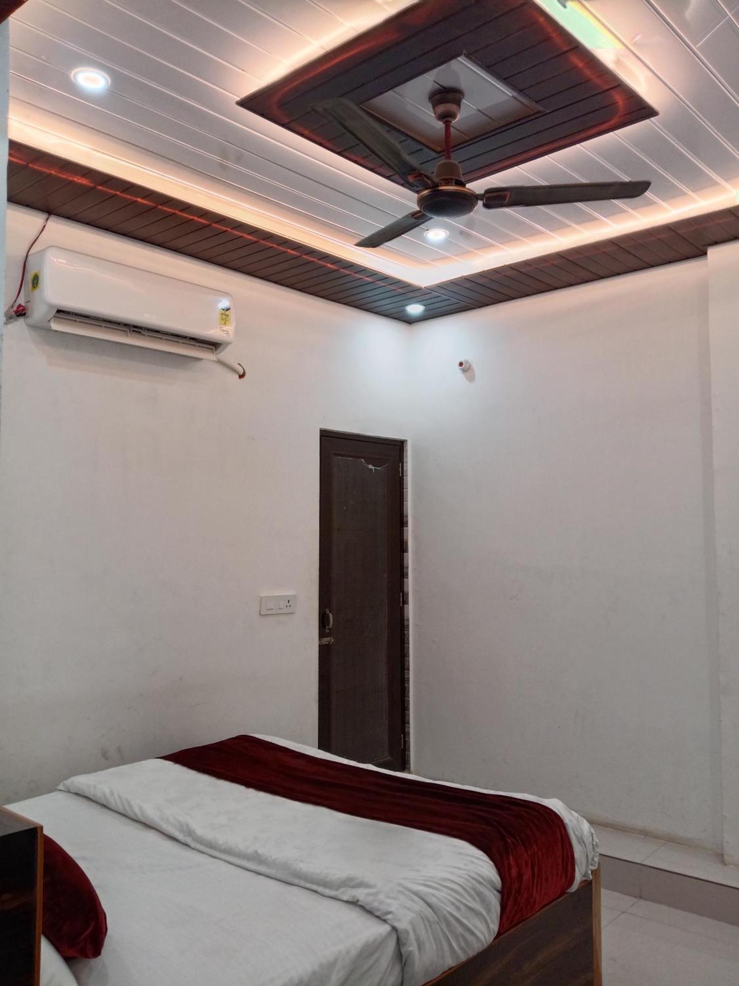 Raghukul Bhawan Guest