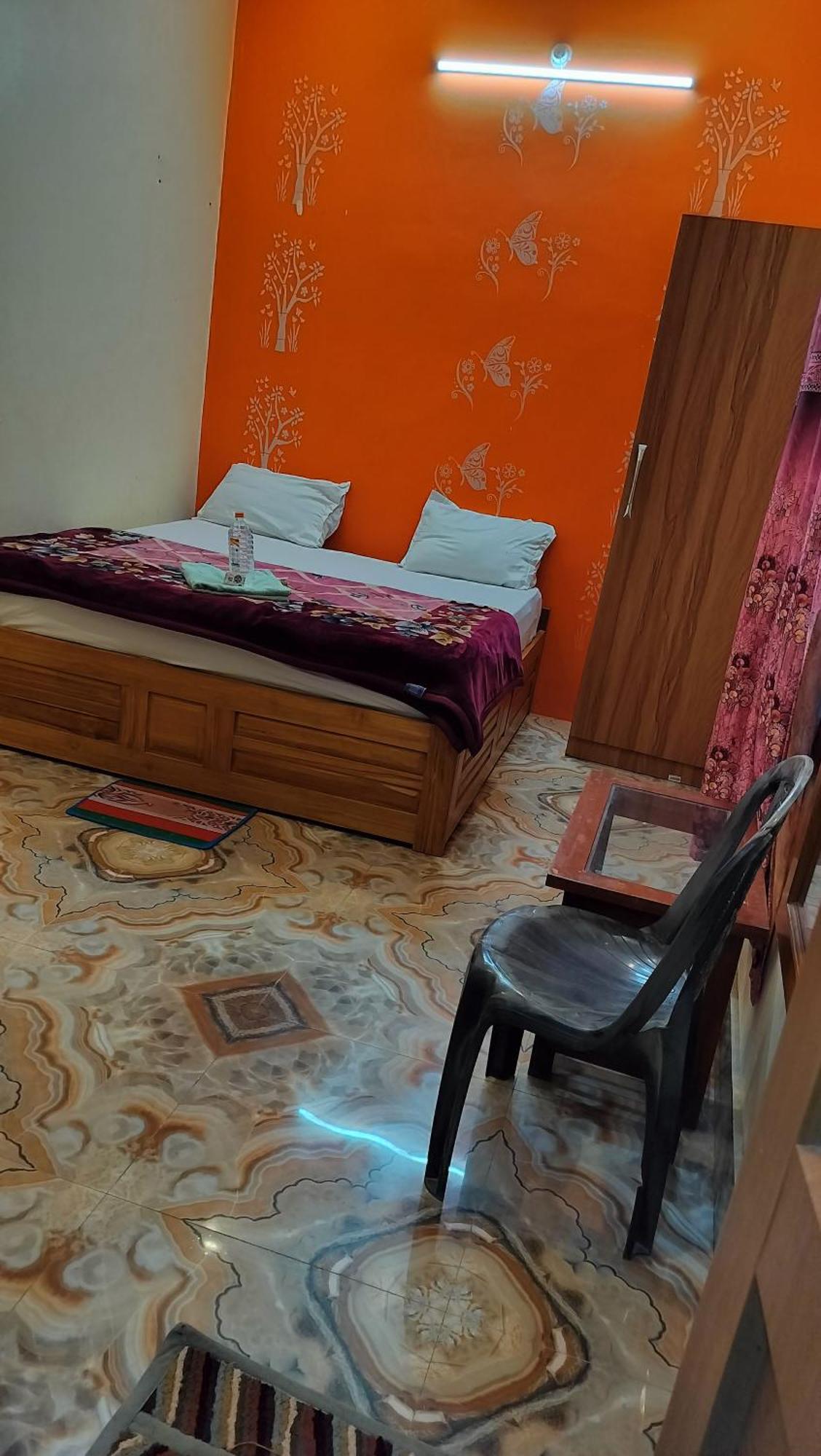 Parshuram Palace Guest house Ayodhya