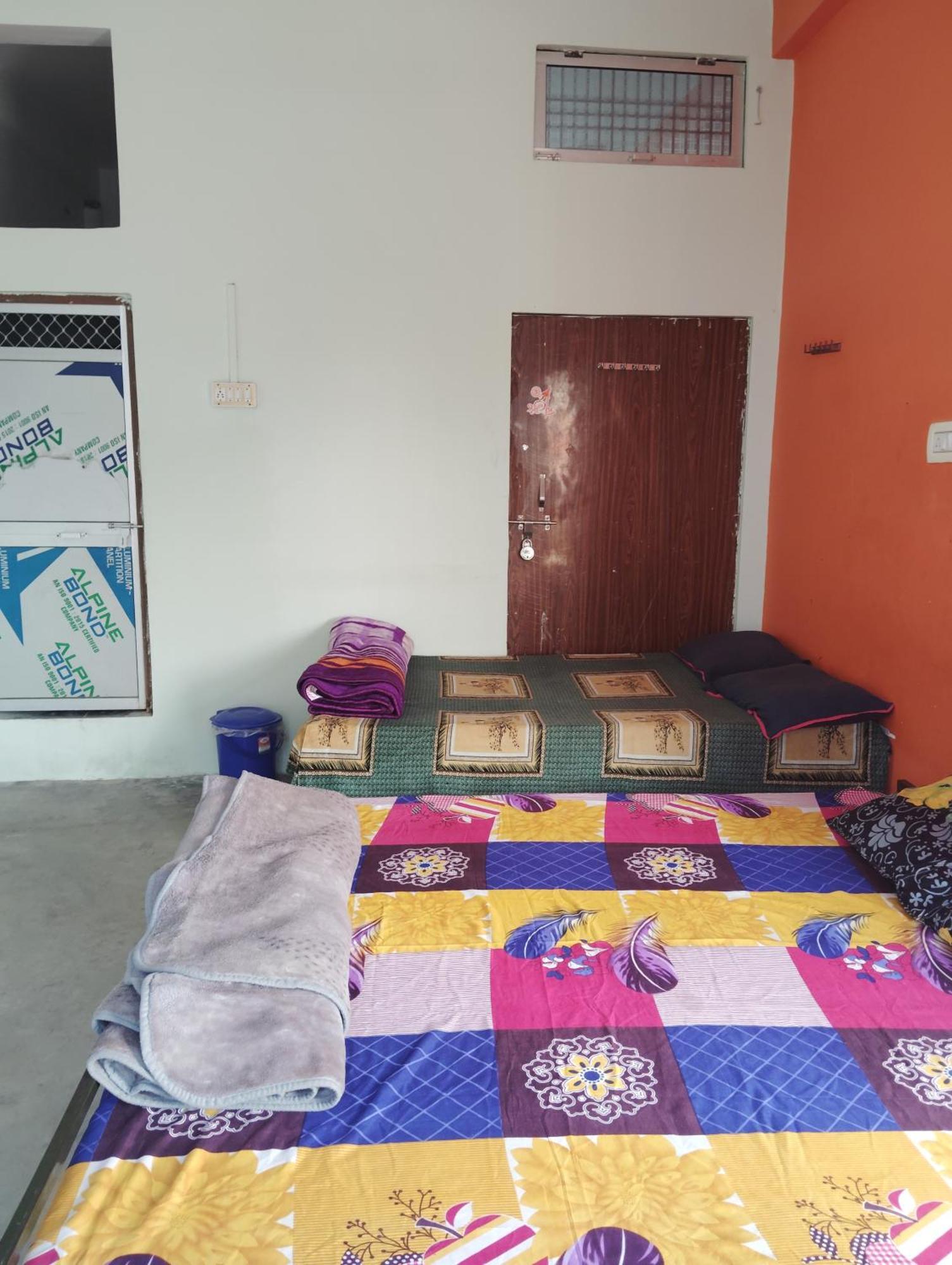 Feel Like Homestay Ayodhya