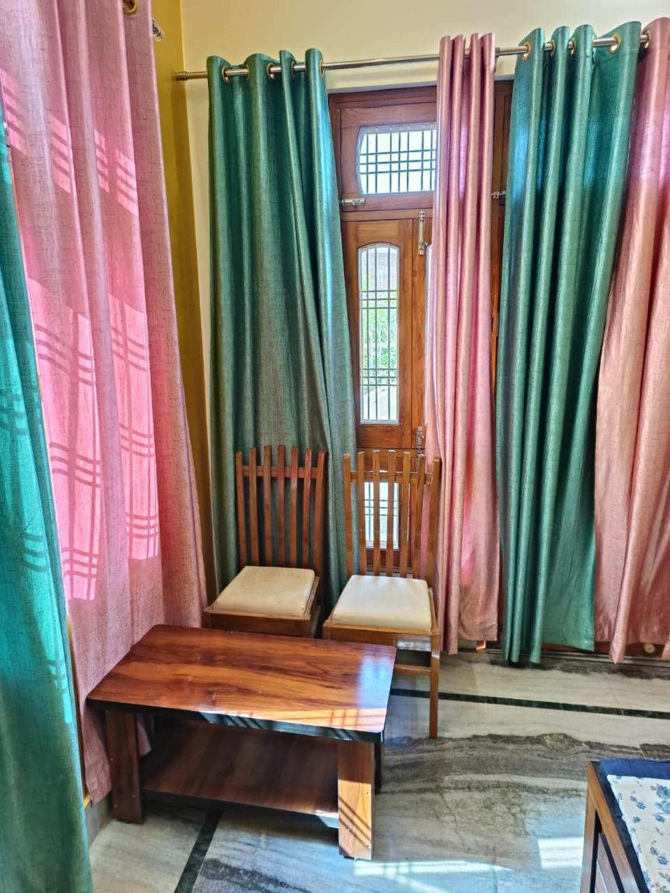 Hotel Arya 3*