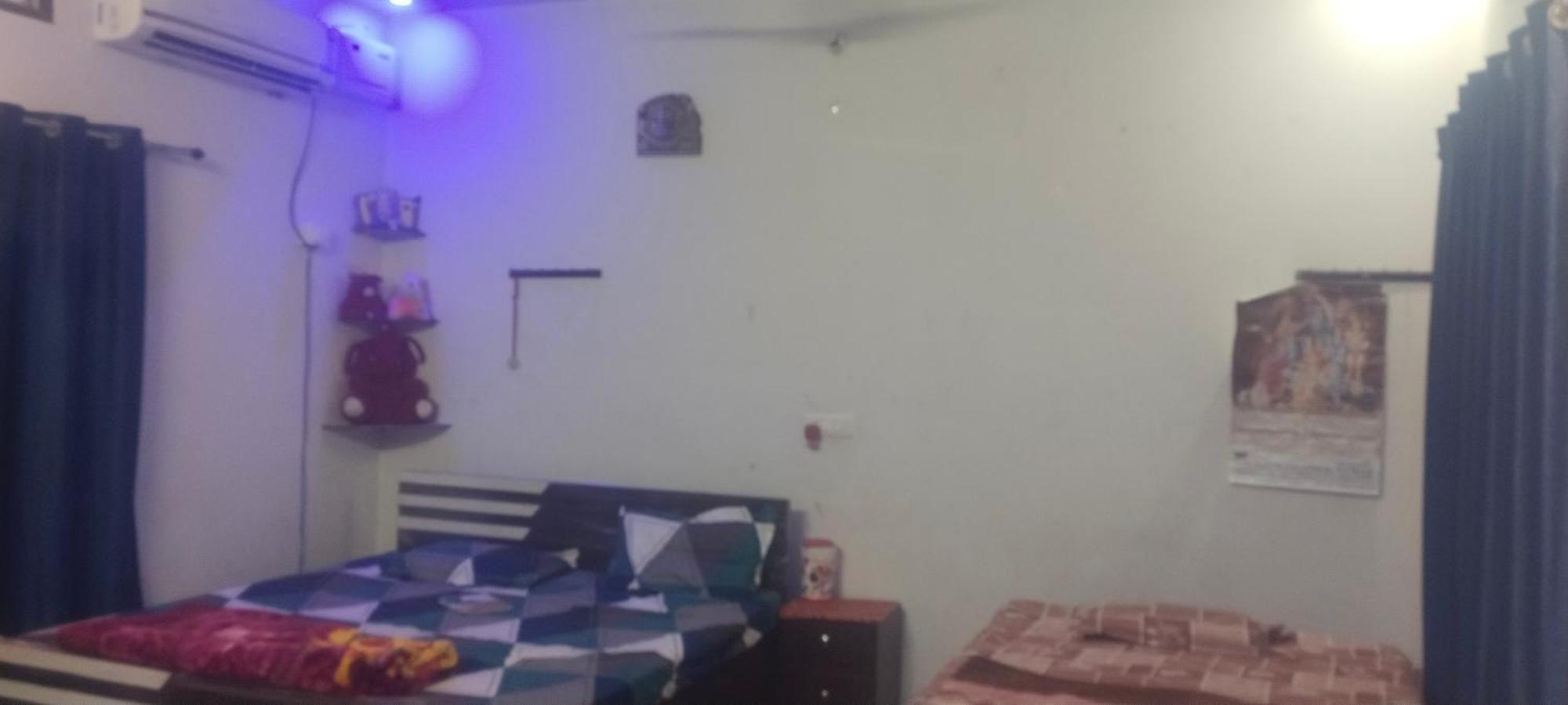 Yash Homestay *
