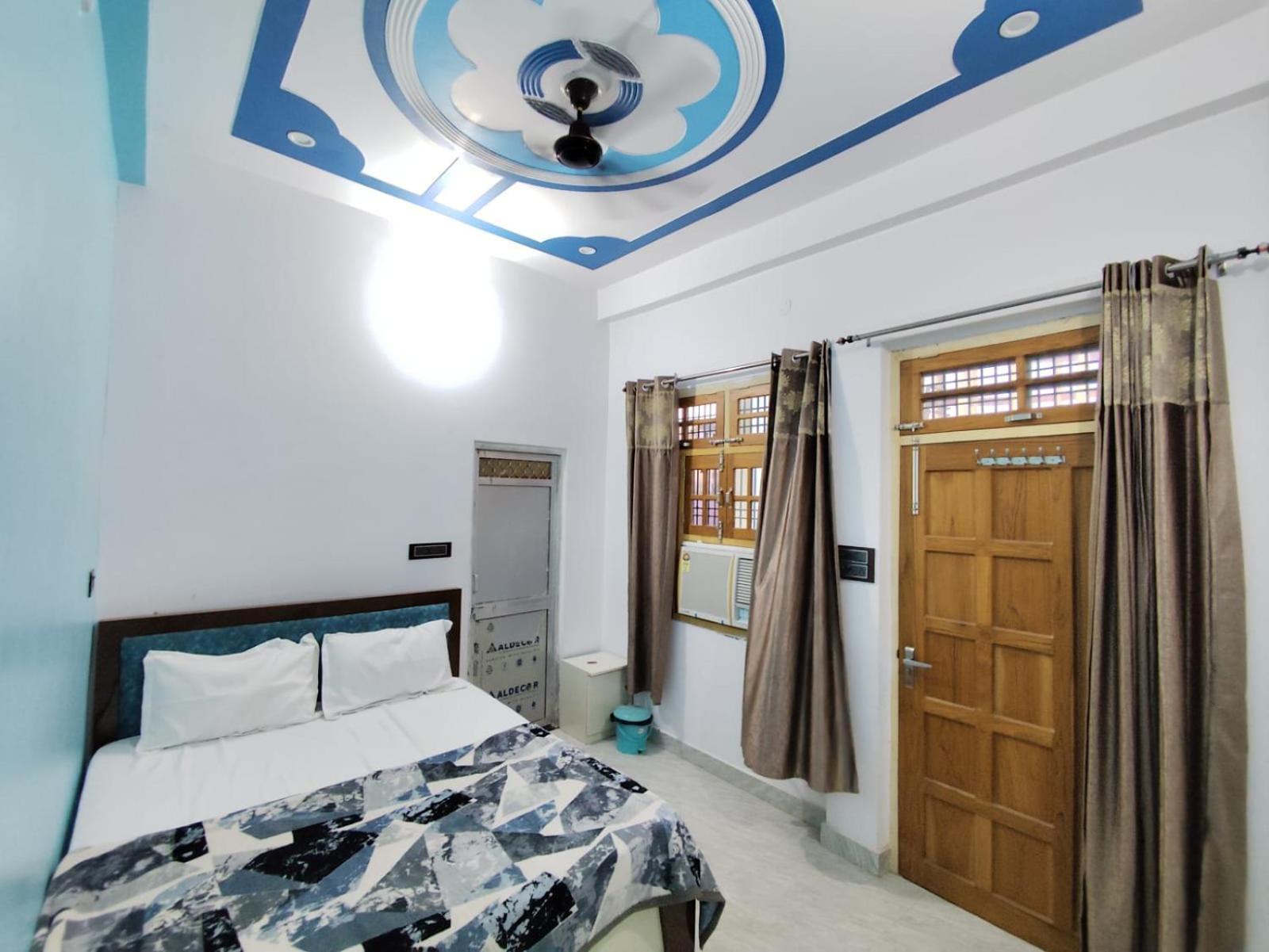 Maurya Palace Guest house *