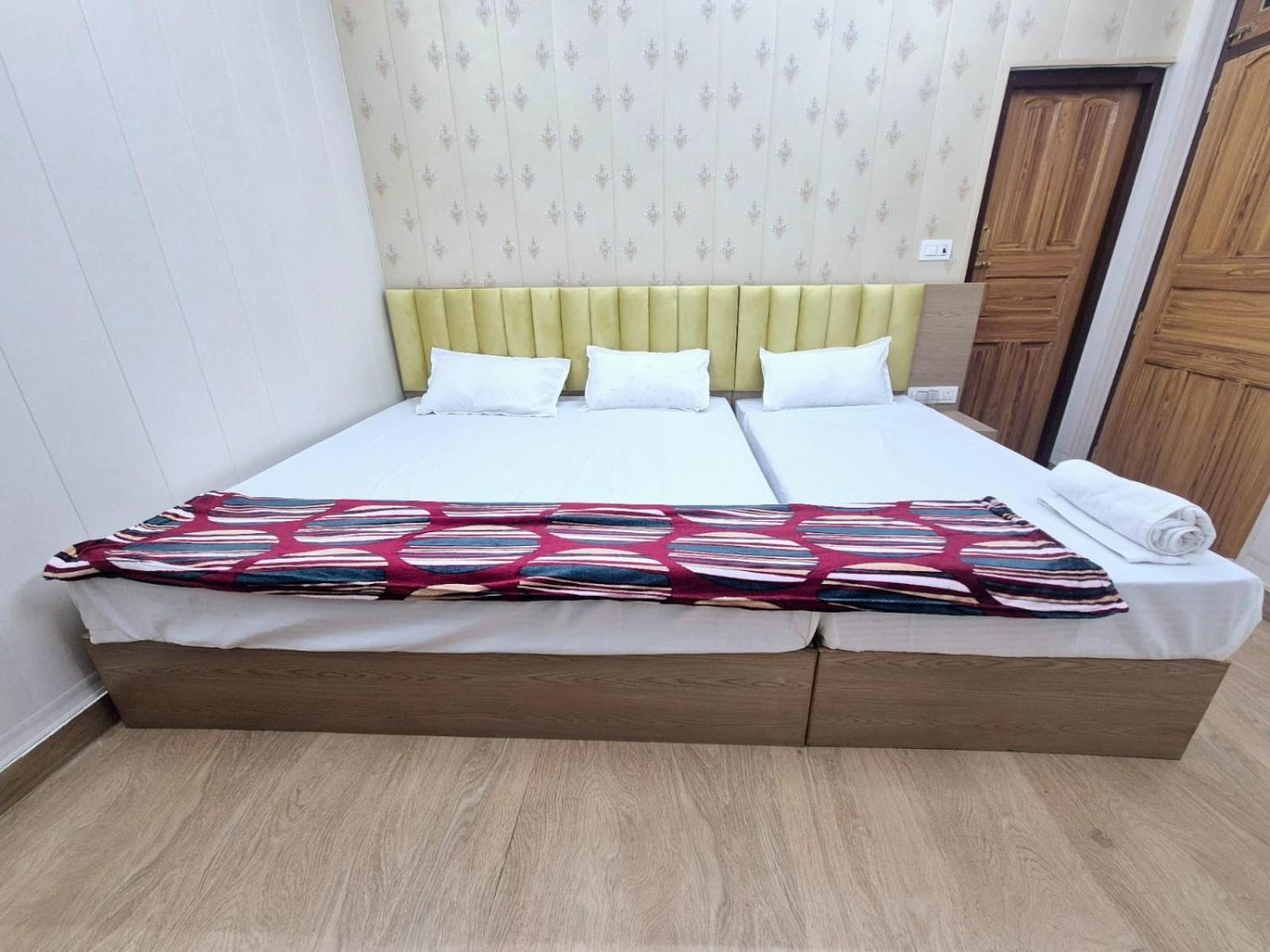 Mahaveer Palace Homestay *