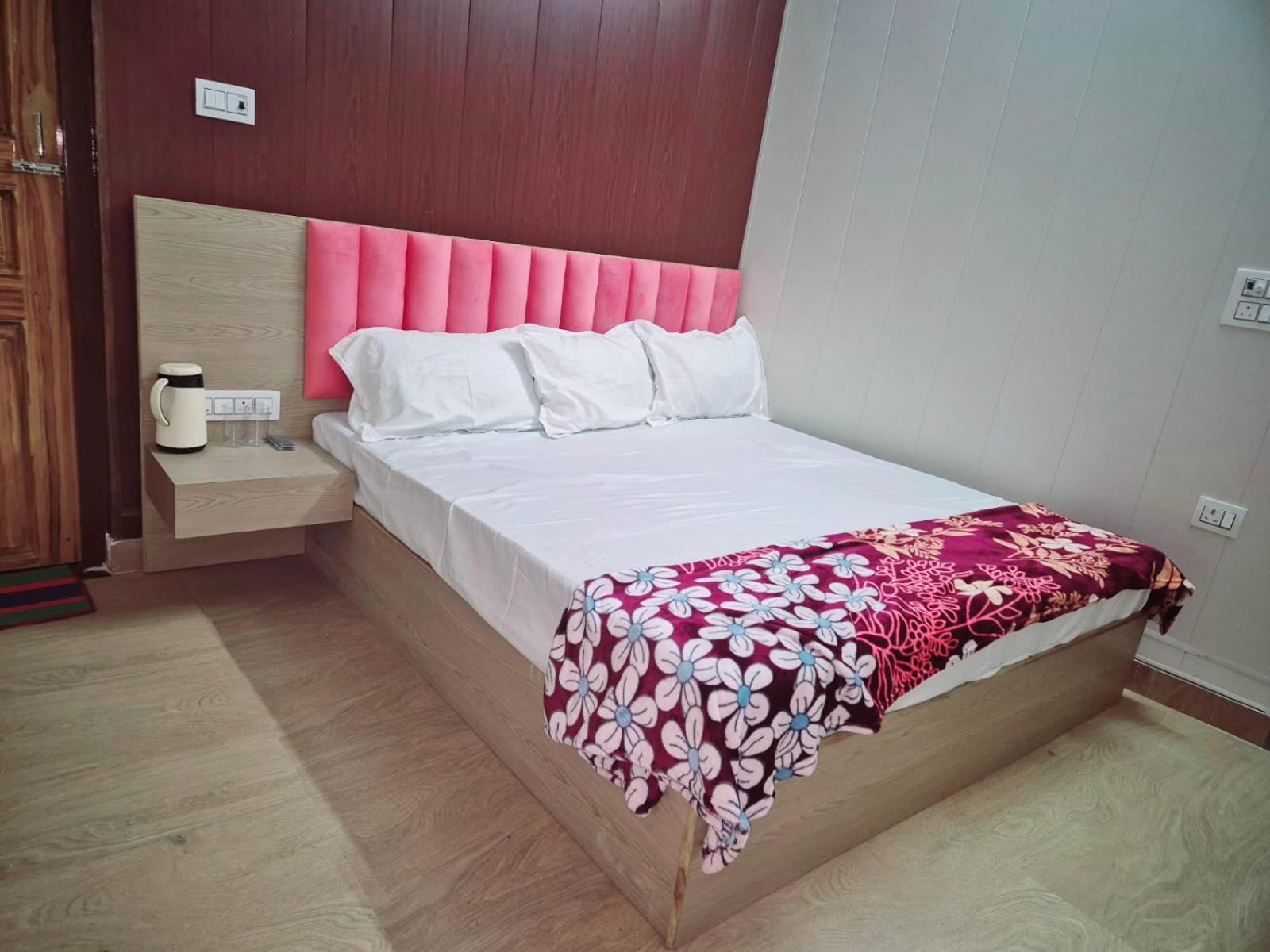 Homestay Mahaveer Palace