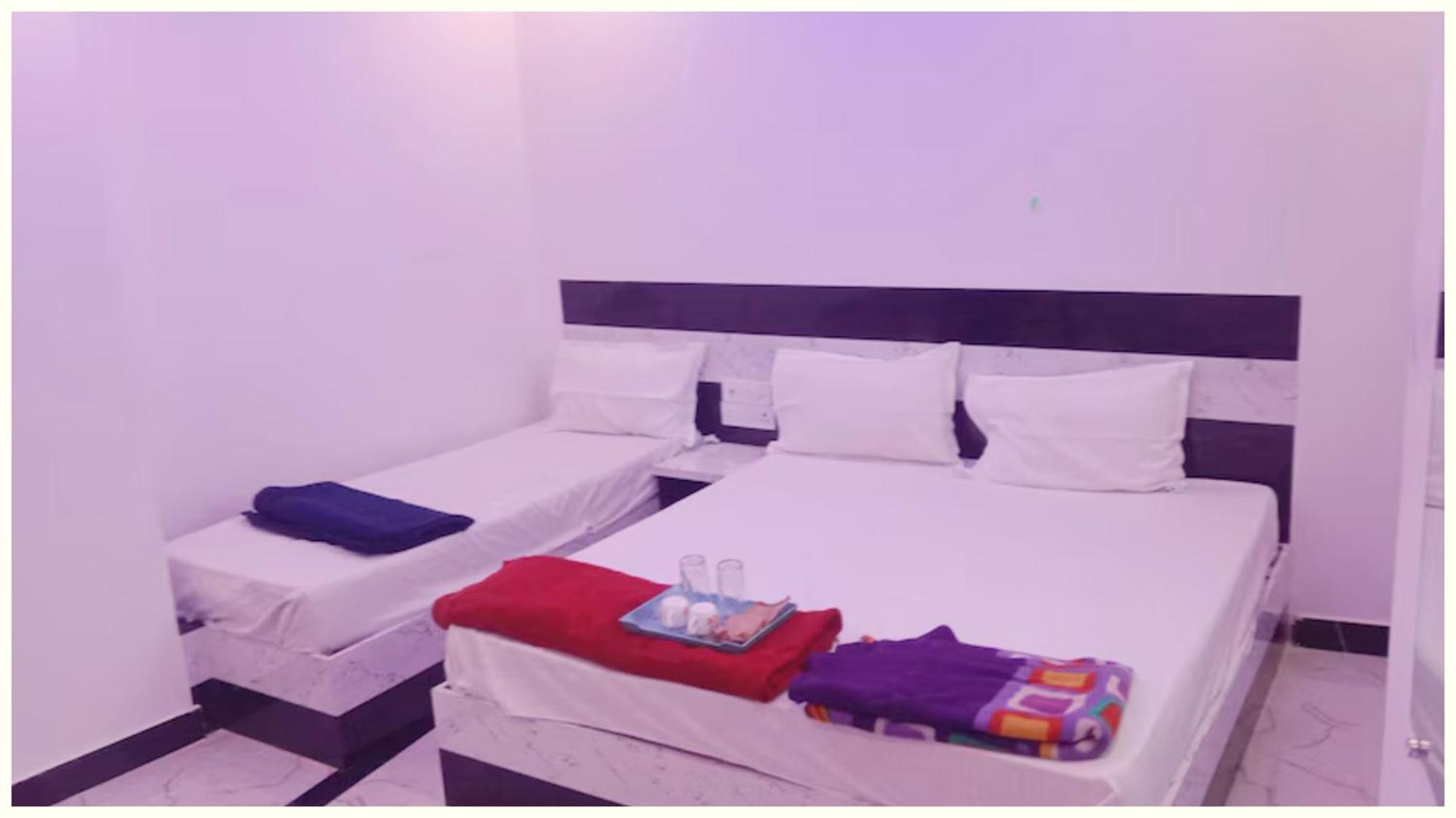 Hotel Hanuman Jee Near Temple -fully-air-conditioned With Free Wifi-facility, 3*