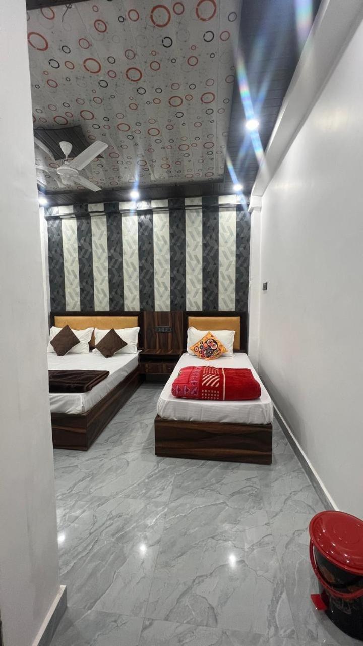 Kanak Bihari G Homestay