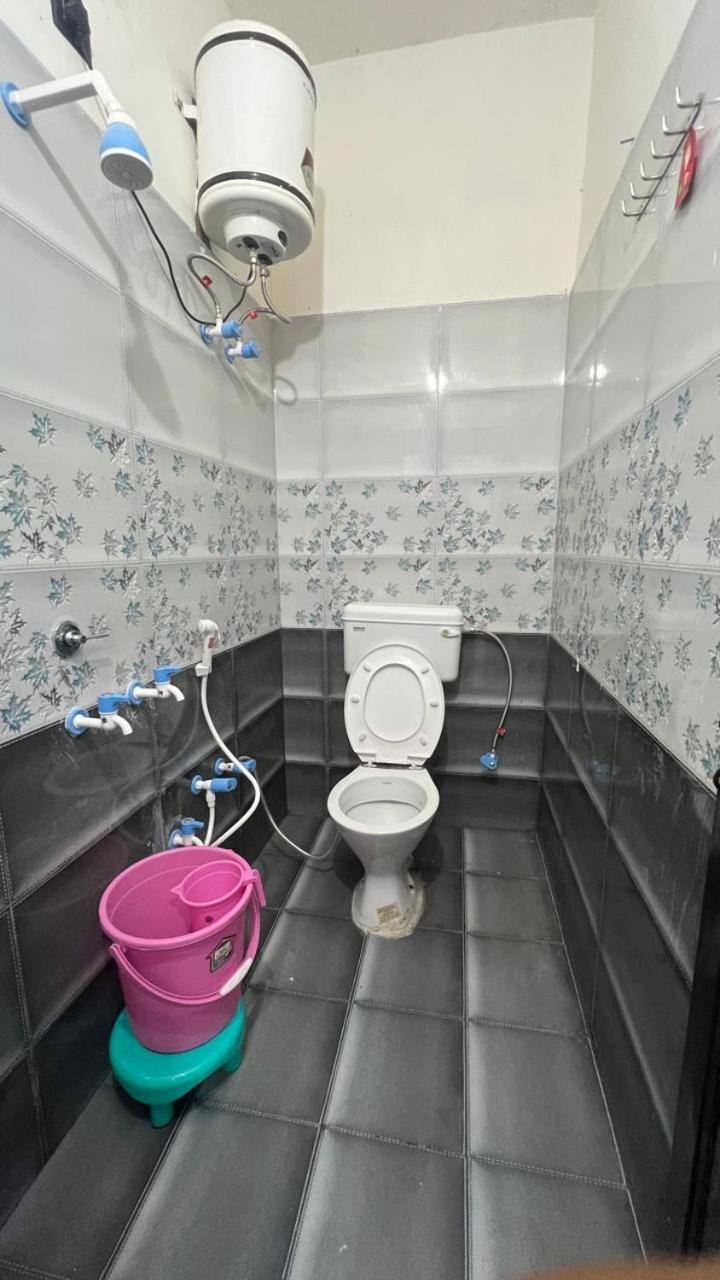Kanak Bihari G Homestay Ayodhya