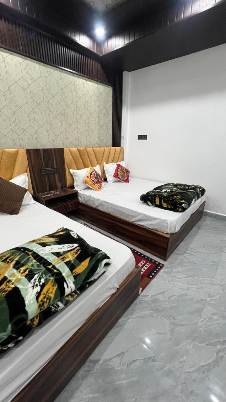 Kanak Bihari G Homestay *