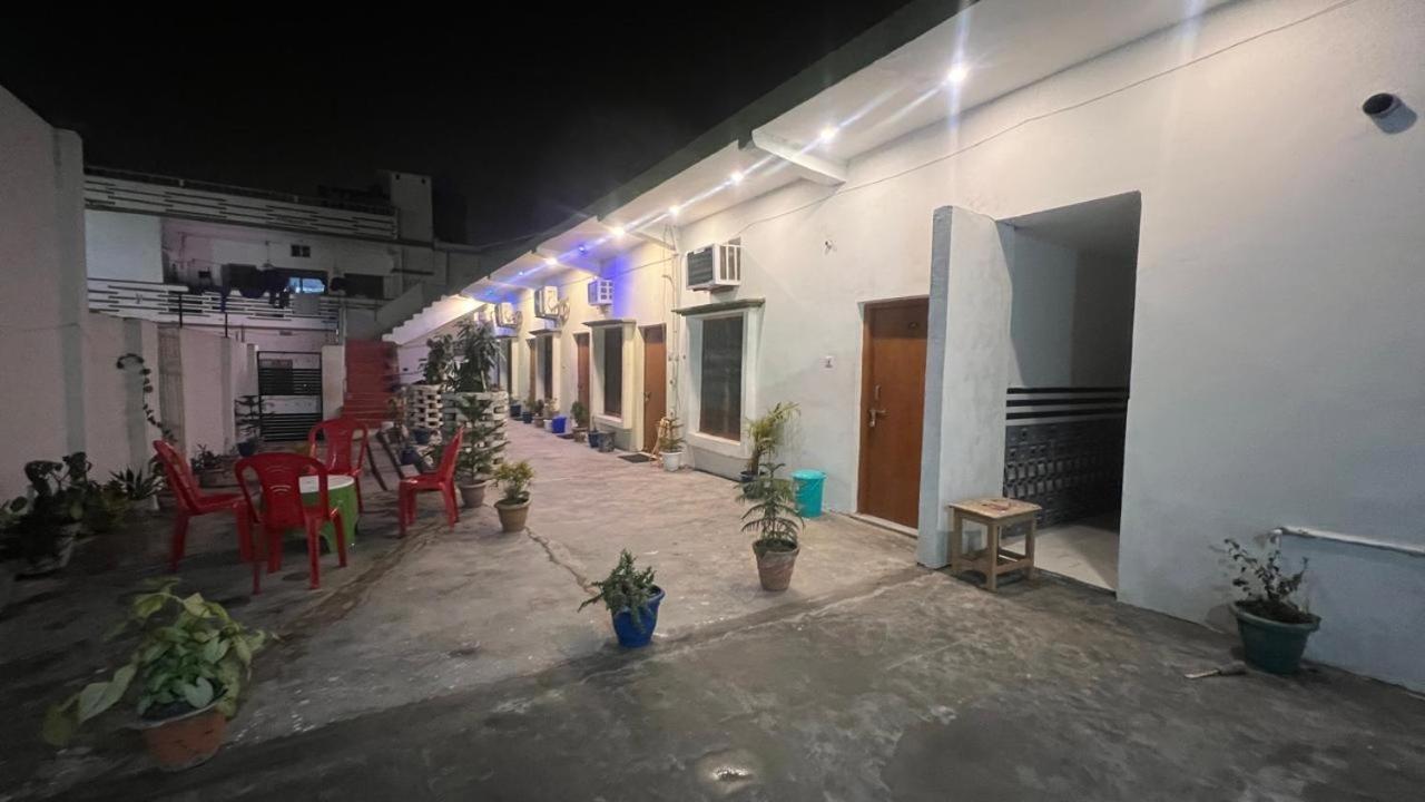 Homestay Kanak Bihari G *