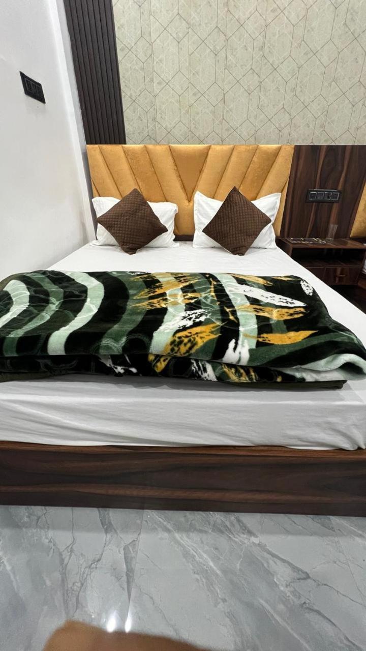 Kanak Bihari G Homestay