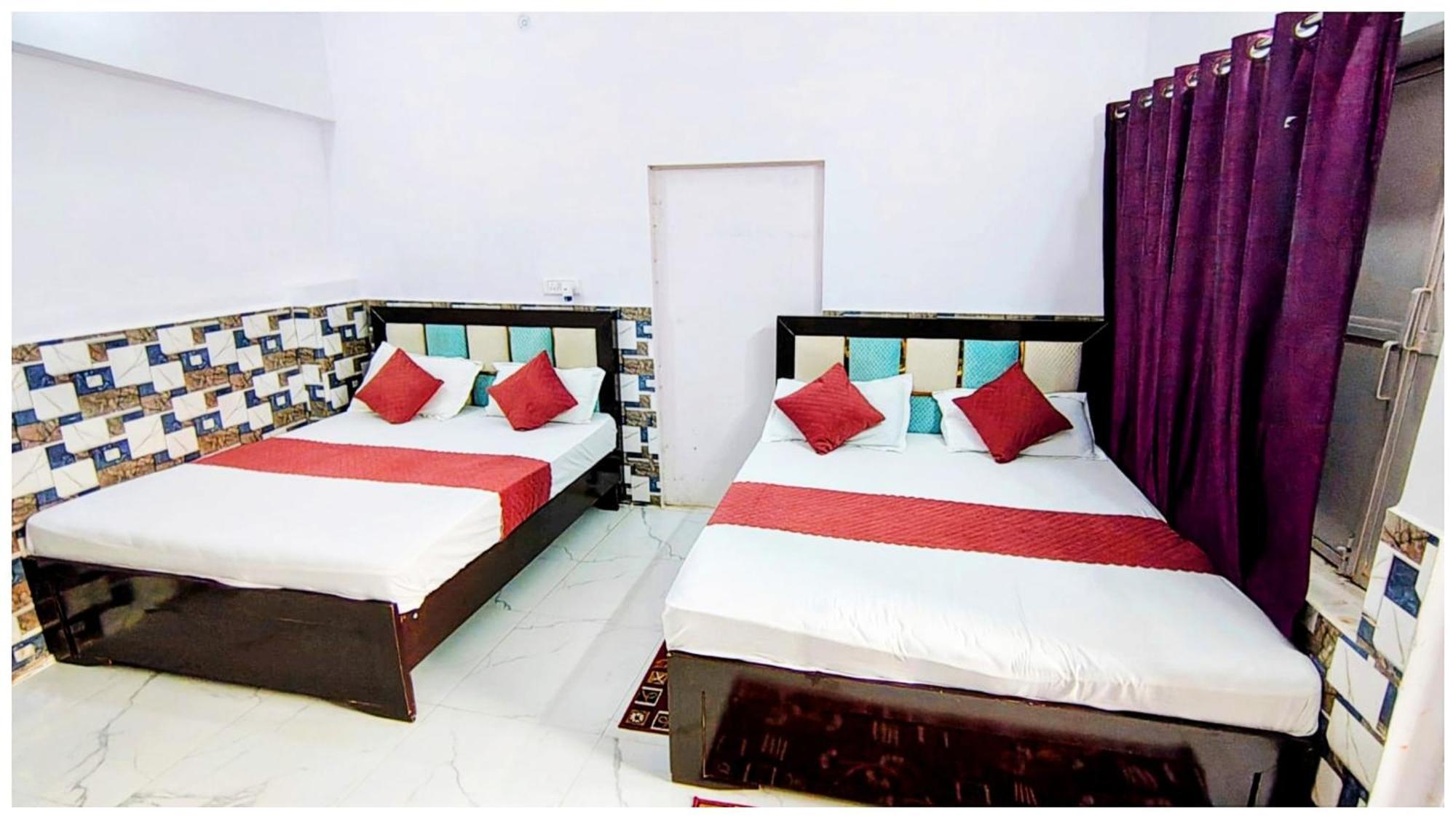 S H R E E - H A R I - L O D G E Near Temple And Shri Hanuman Garhi Mandir - Restaurant With Wi-fi Facilities - Hygiene & Spacious - In * Ayodhya