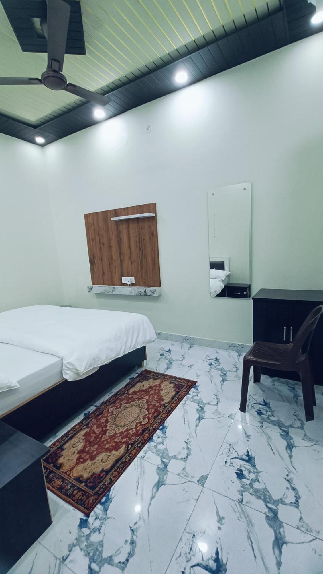 Hotel Keshav Kunj Ayodhya