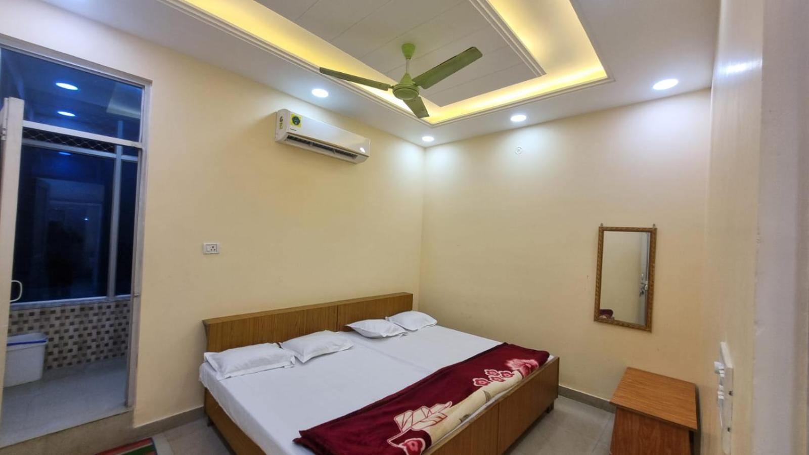 Kesarwani Seva Sadan Guest house *
