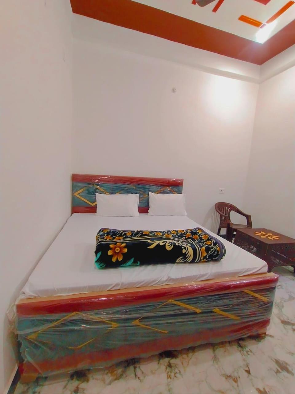 Sri Sitaram Hnuman Ji Guest house Ayodhya