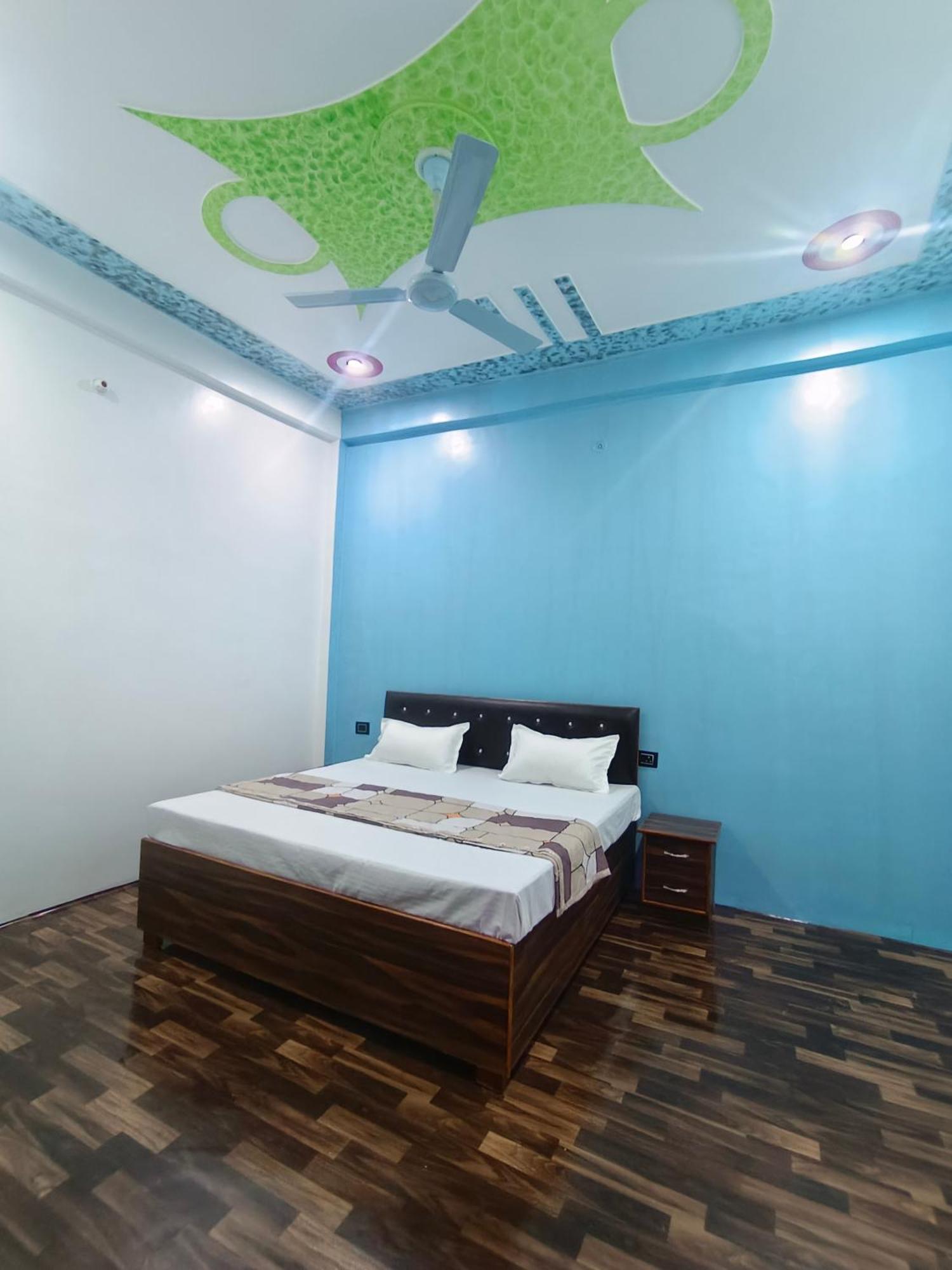 Satyawati Near Ram Mandir Guest house *