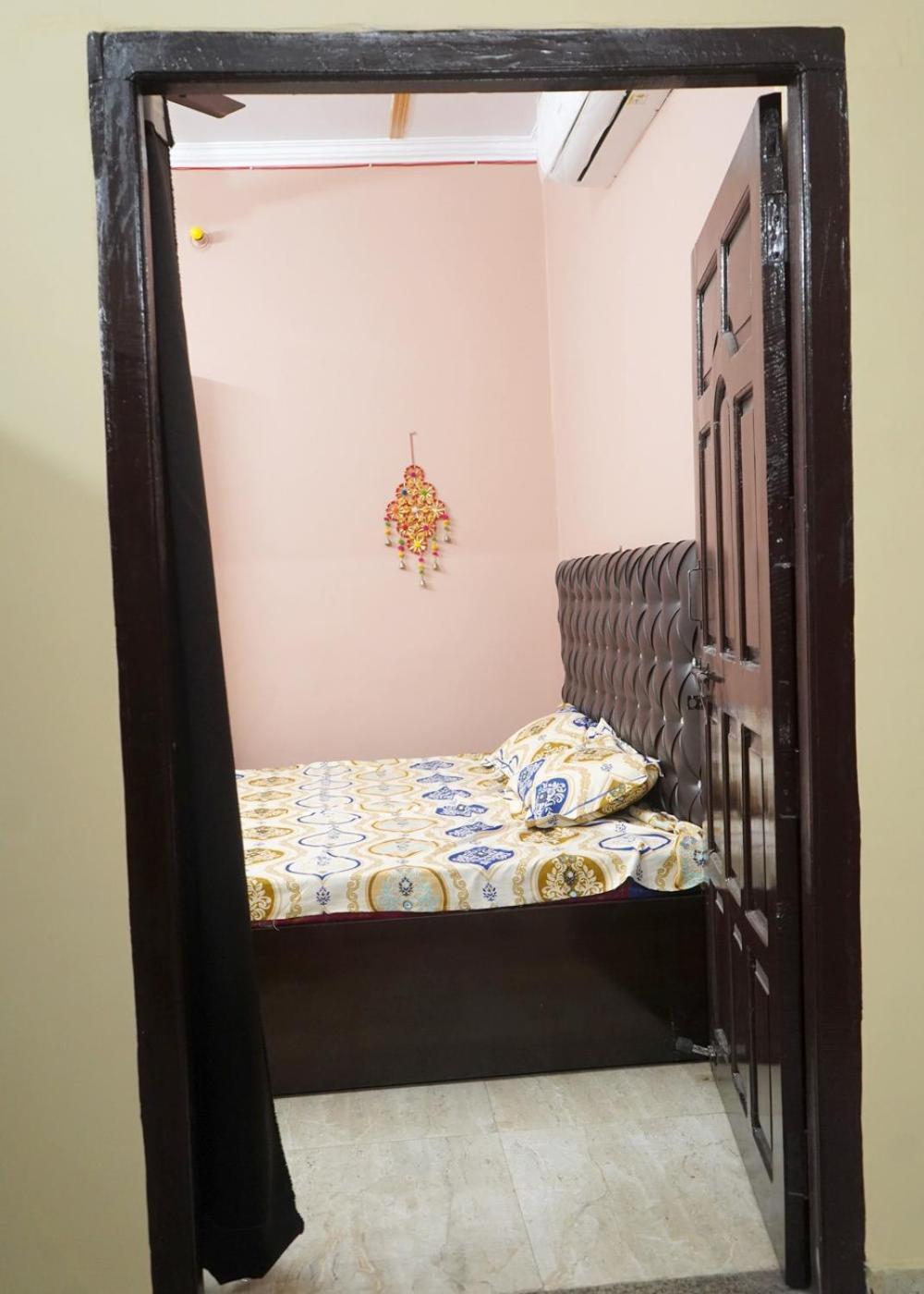 Malti 5 Minute Walking Distance Fromayodhya Dhamrailway Station Homestay *