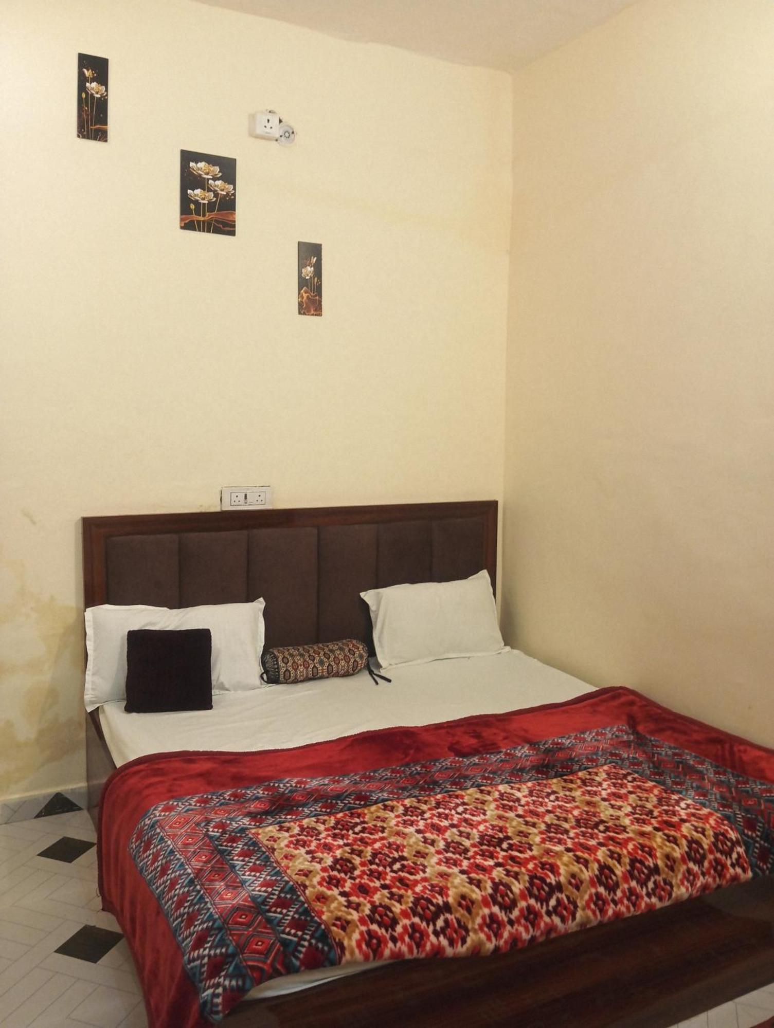 Shree Ram Lala Ramjanm Bhoomi Guest house *