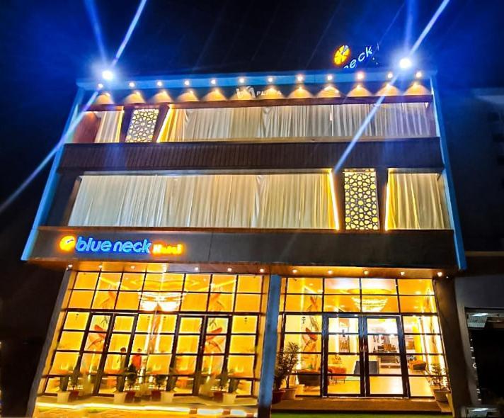 Blueneck A Veg Place Hotel Ayodhya