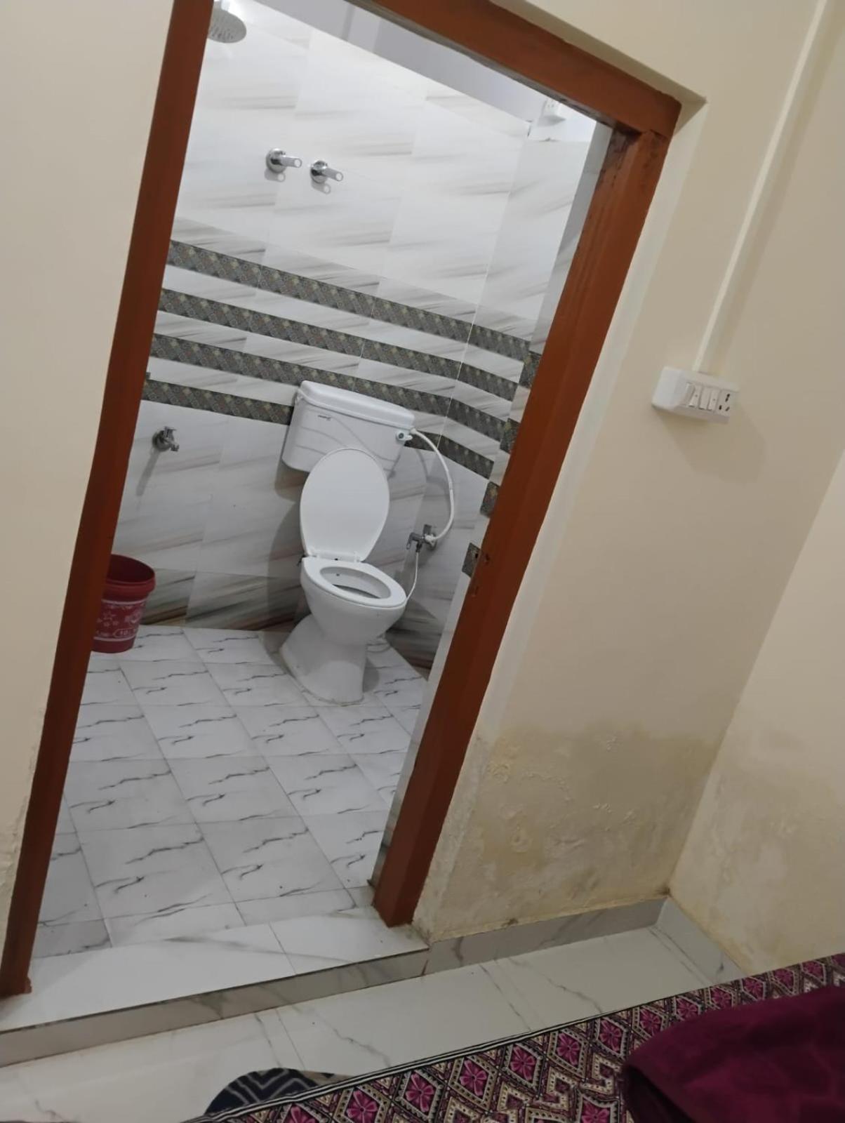 Geeta Teerth Guest house *