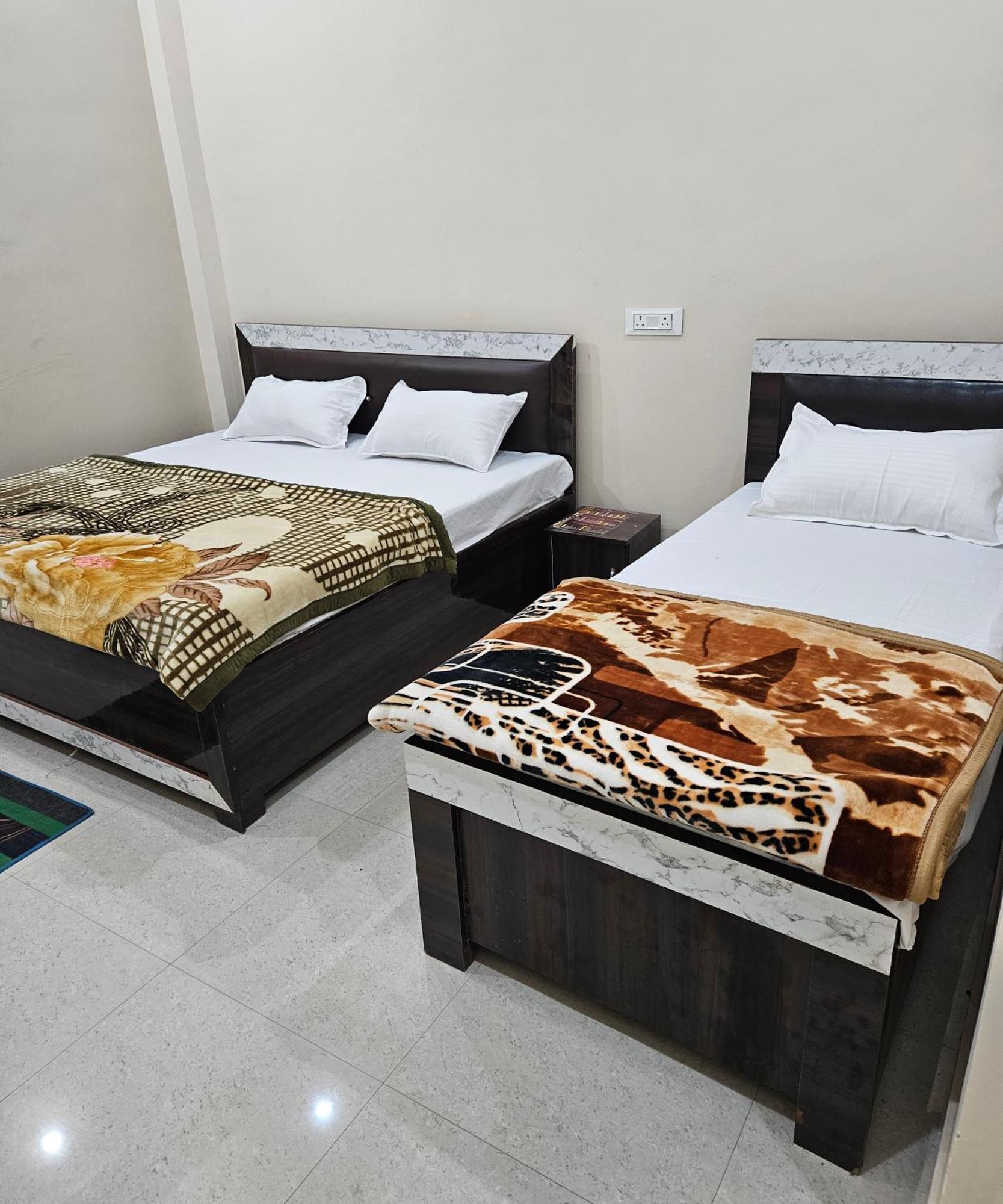 Guest house Siddhi Palace, Near Ram Mandir