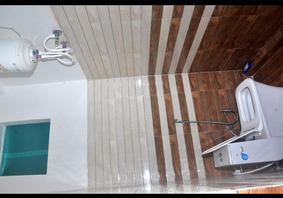 Hotel Veda 800 Meter Temple Distance Ayodhya