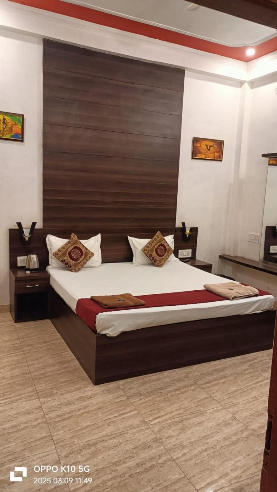 Nirmala Palace In 600 Mitr Ram Mandir * Ayodhya